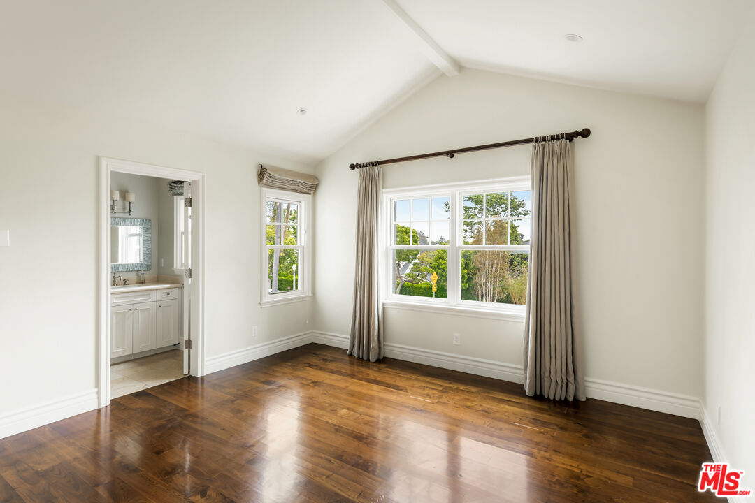 501 Toyopa Dr