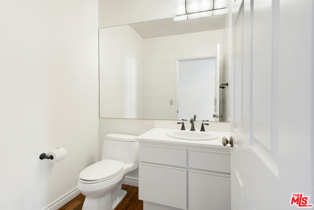 11636 MONTANA AVE Unit: 210