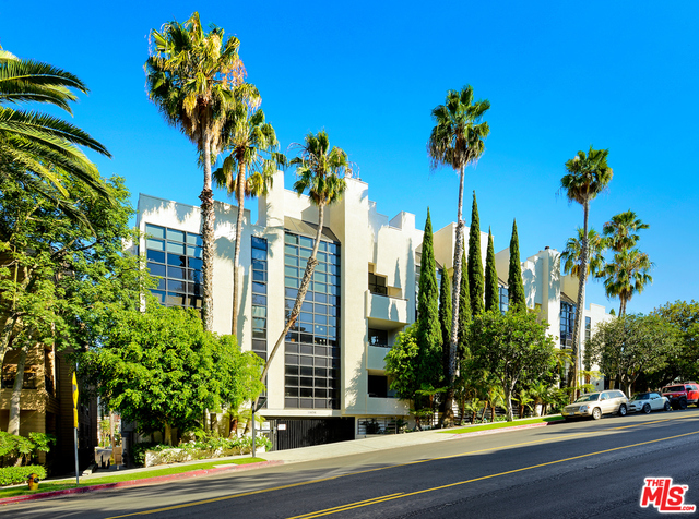 11636 MONTANA AVE Unit: 210