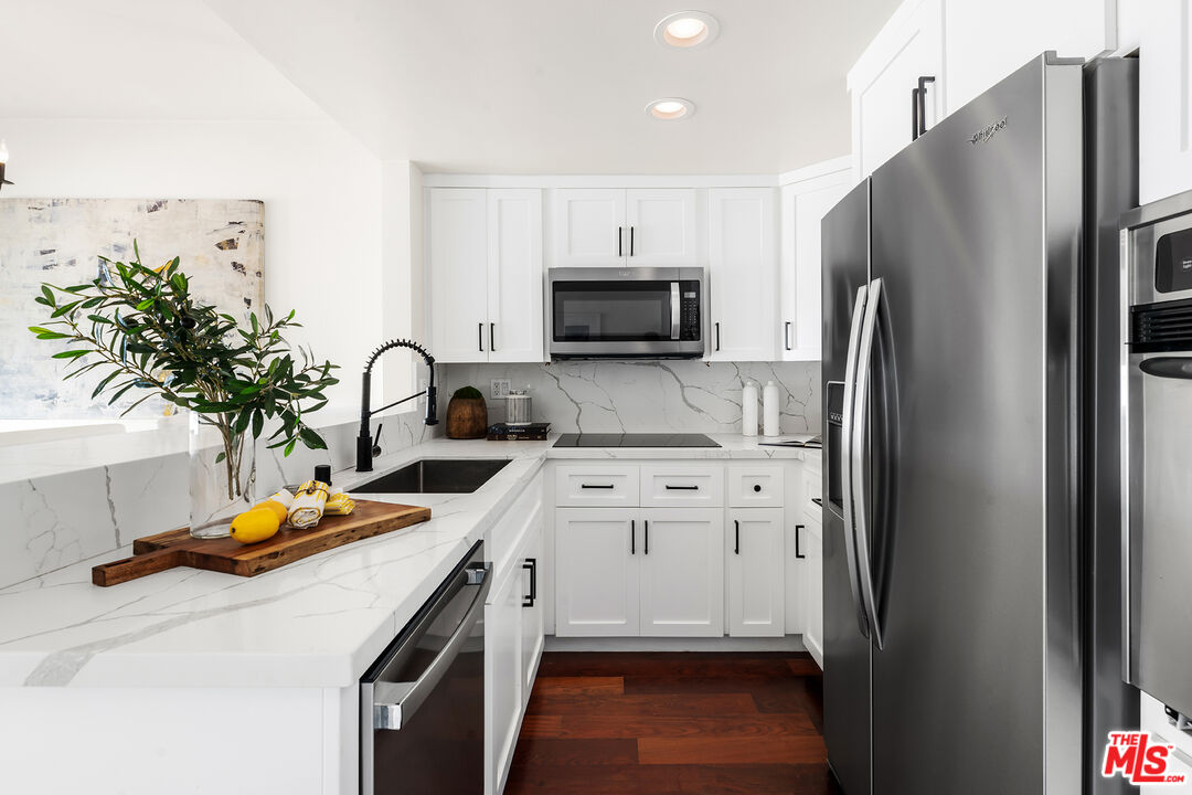 18111 Coastline Dr Unit: 1