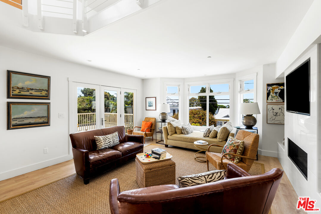 2817 3rd St Unit: #1