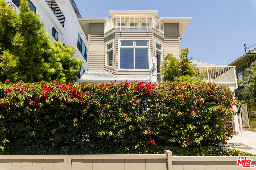 2817 3rd St Unit: #1