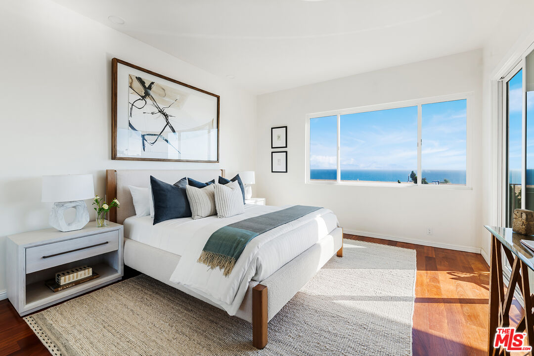 18111 Coastline Dr Unit: 1