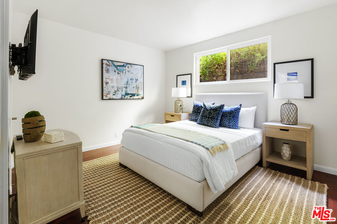 18111 Coastline Dr Unit: 1