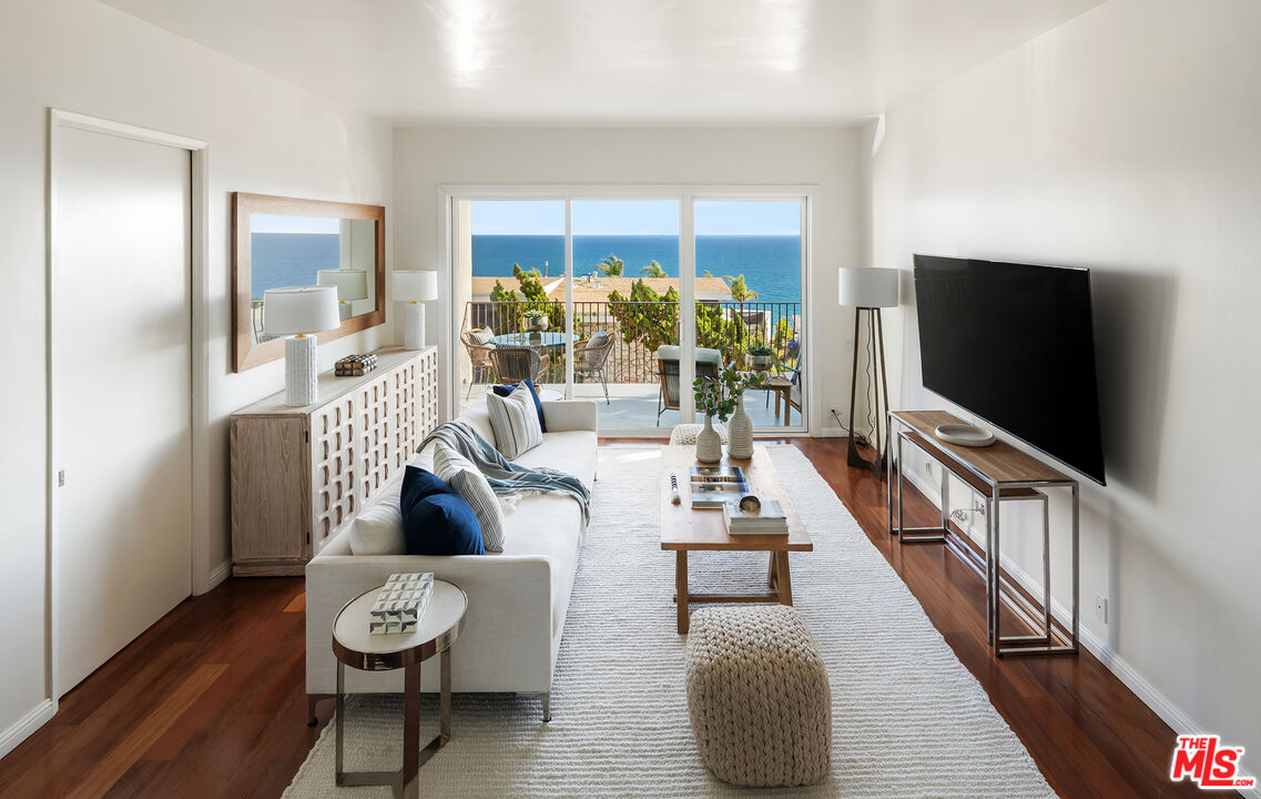 18111 Coastline Dr Unit: 1