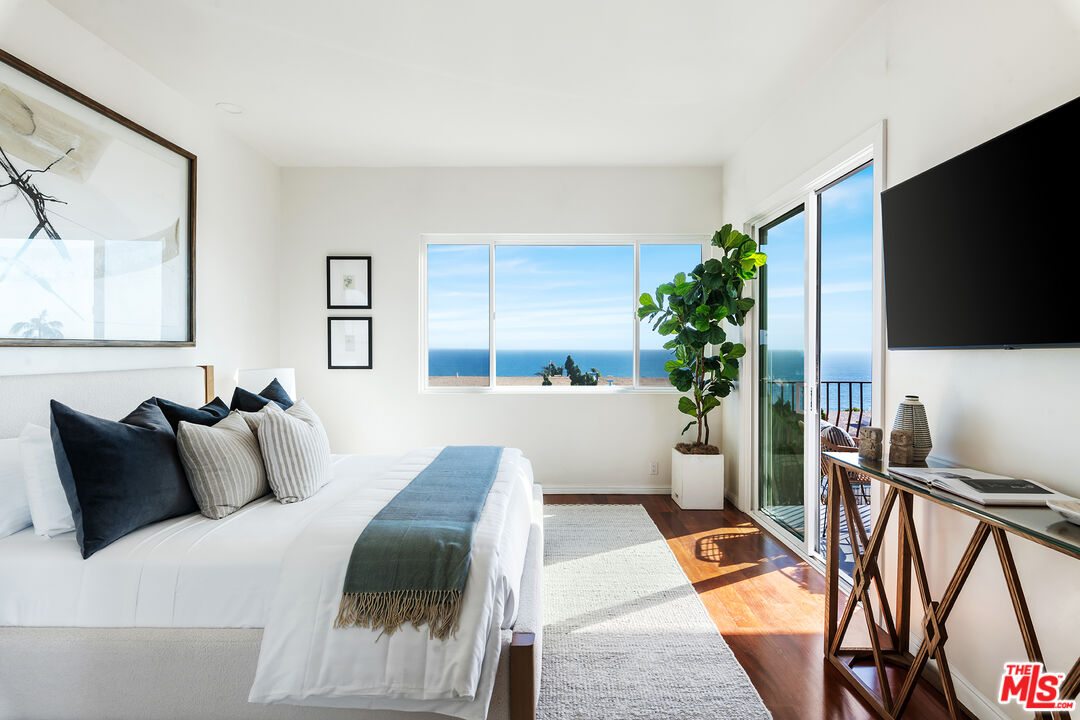 18111 Coastline Dr Unit: 1