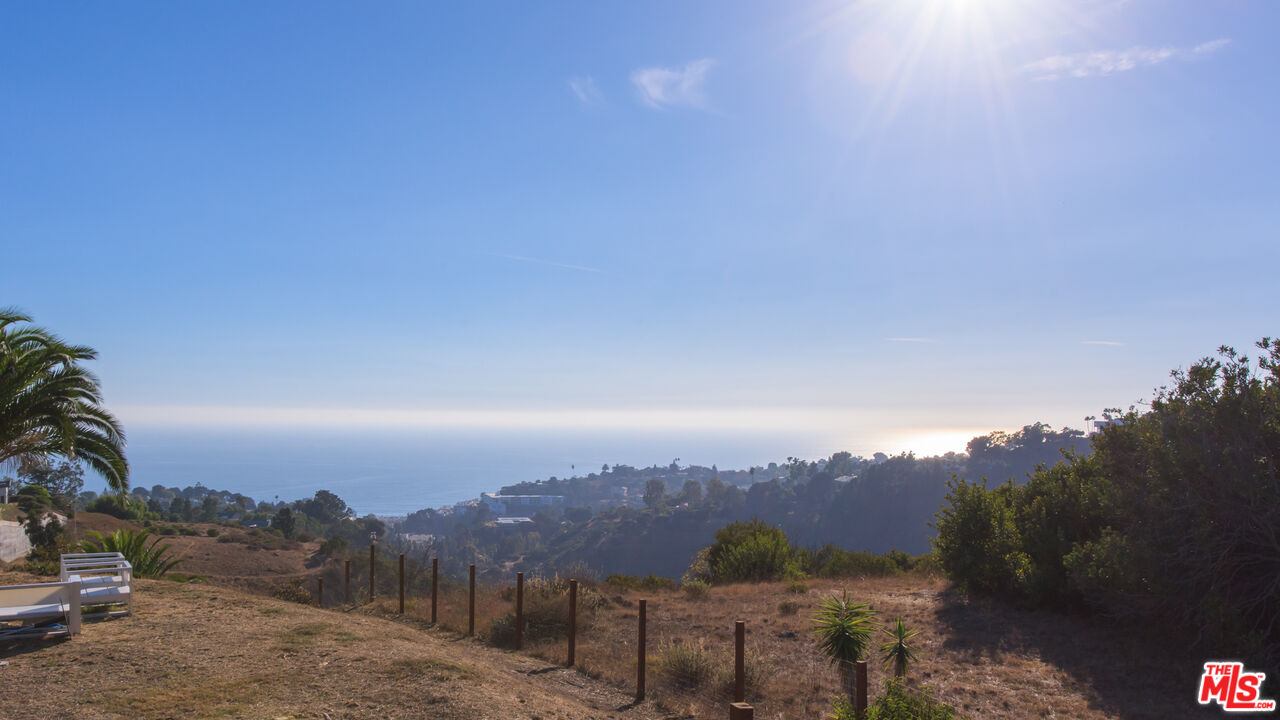 843 Enchanted Way