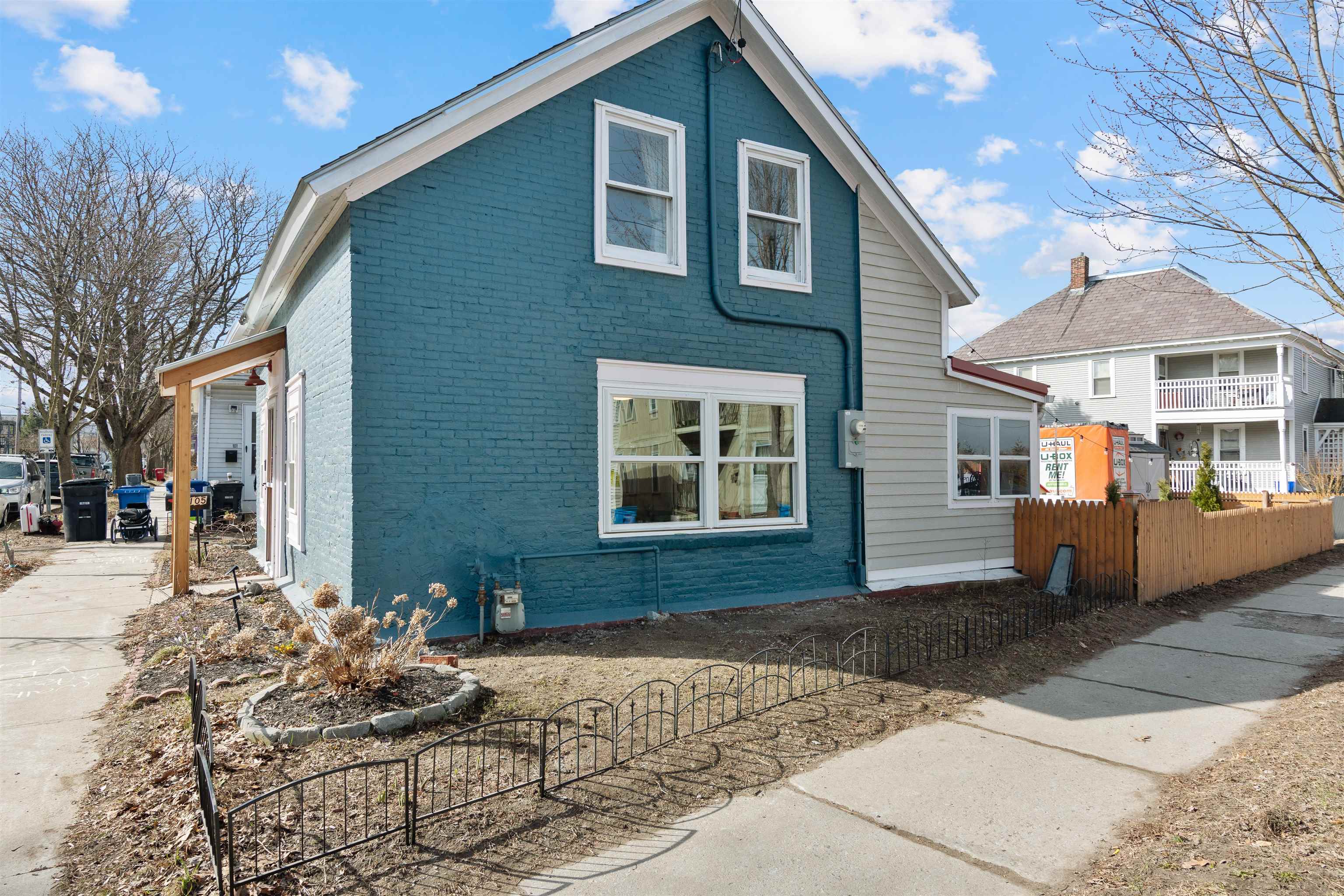 105 Lafountain Street