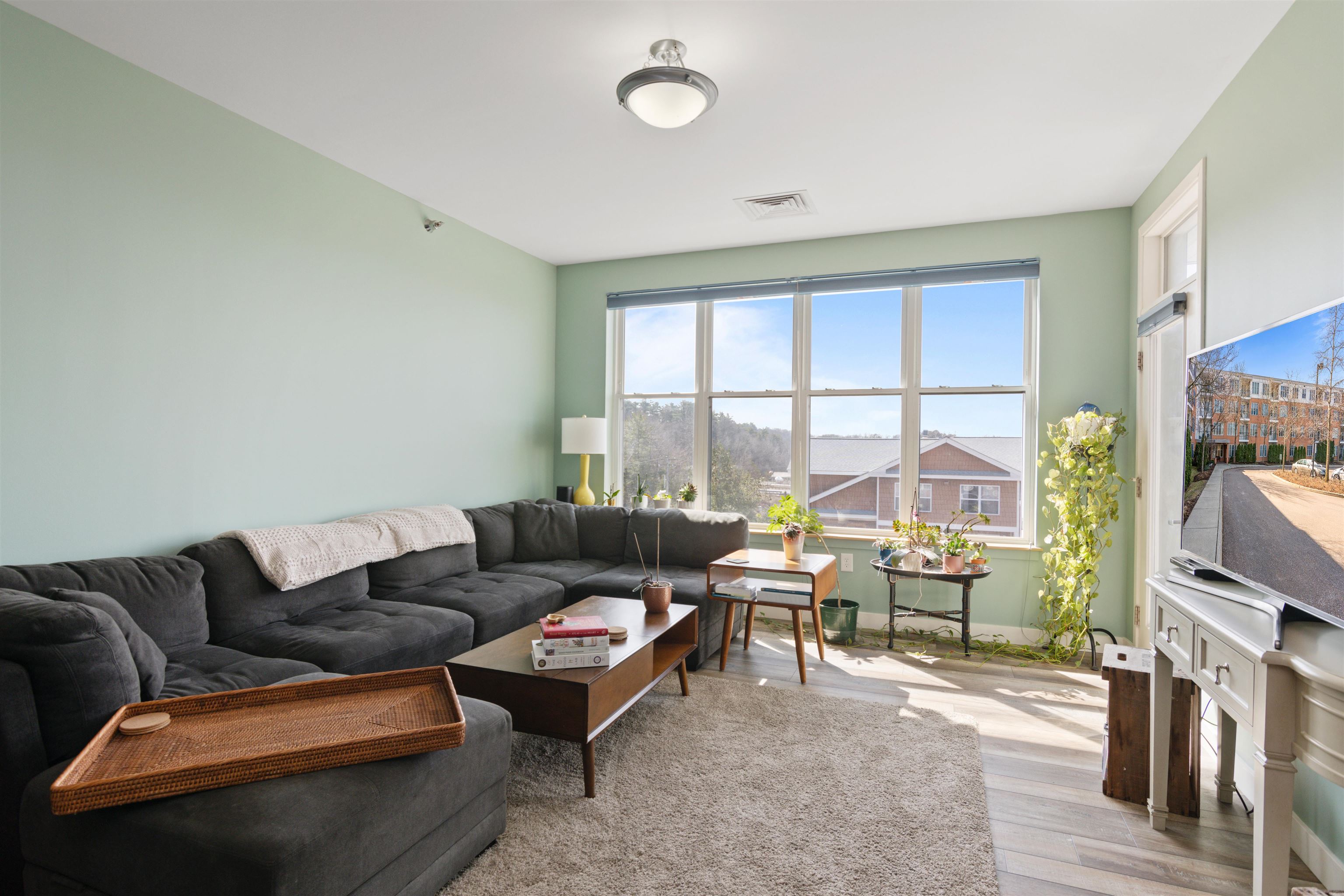370 Farrell Street Unit: 415