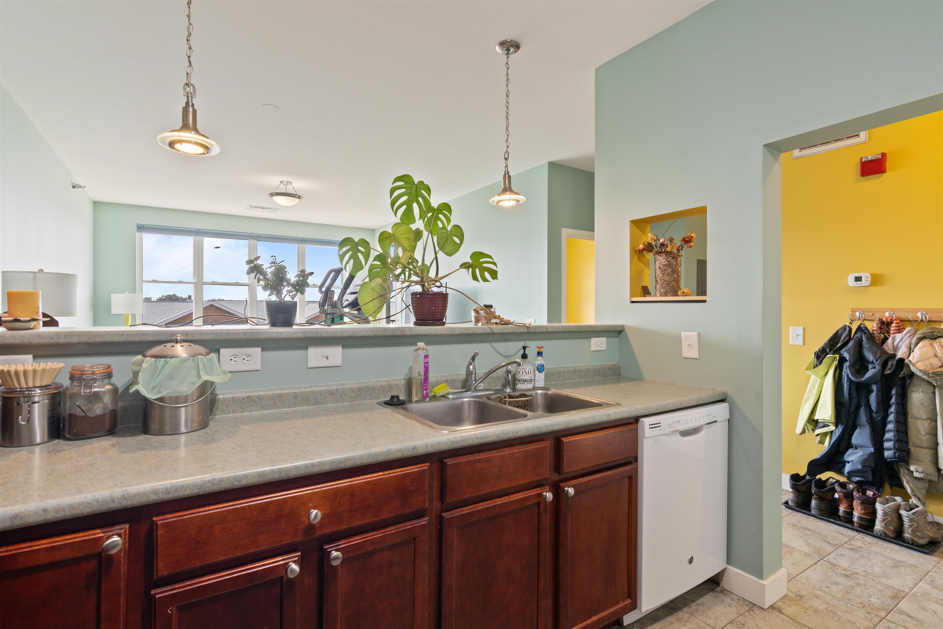 370 Farrell Street Unit: 415