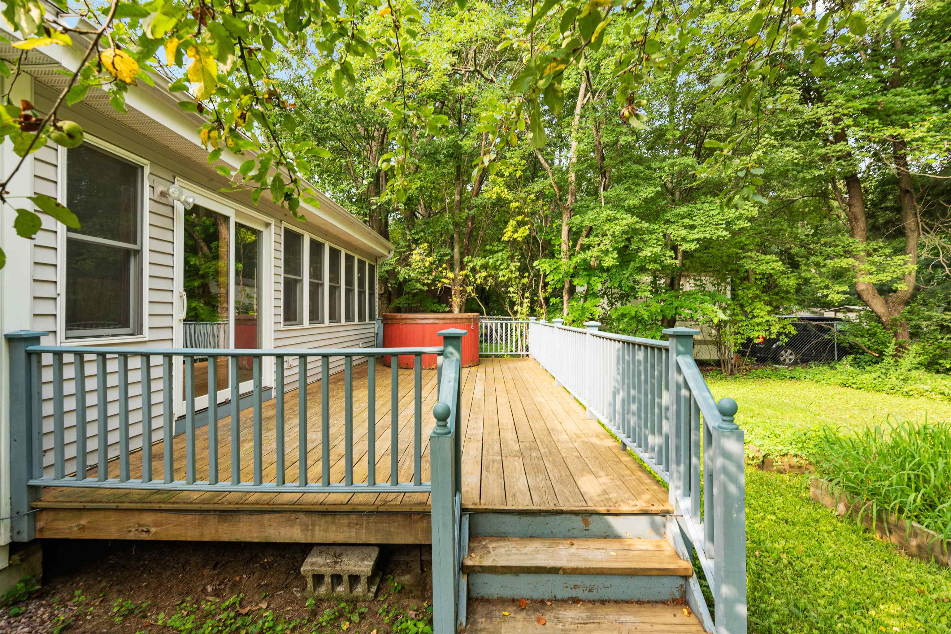 164 Woodbury Road