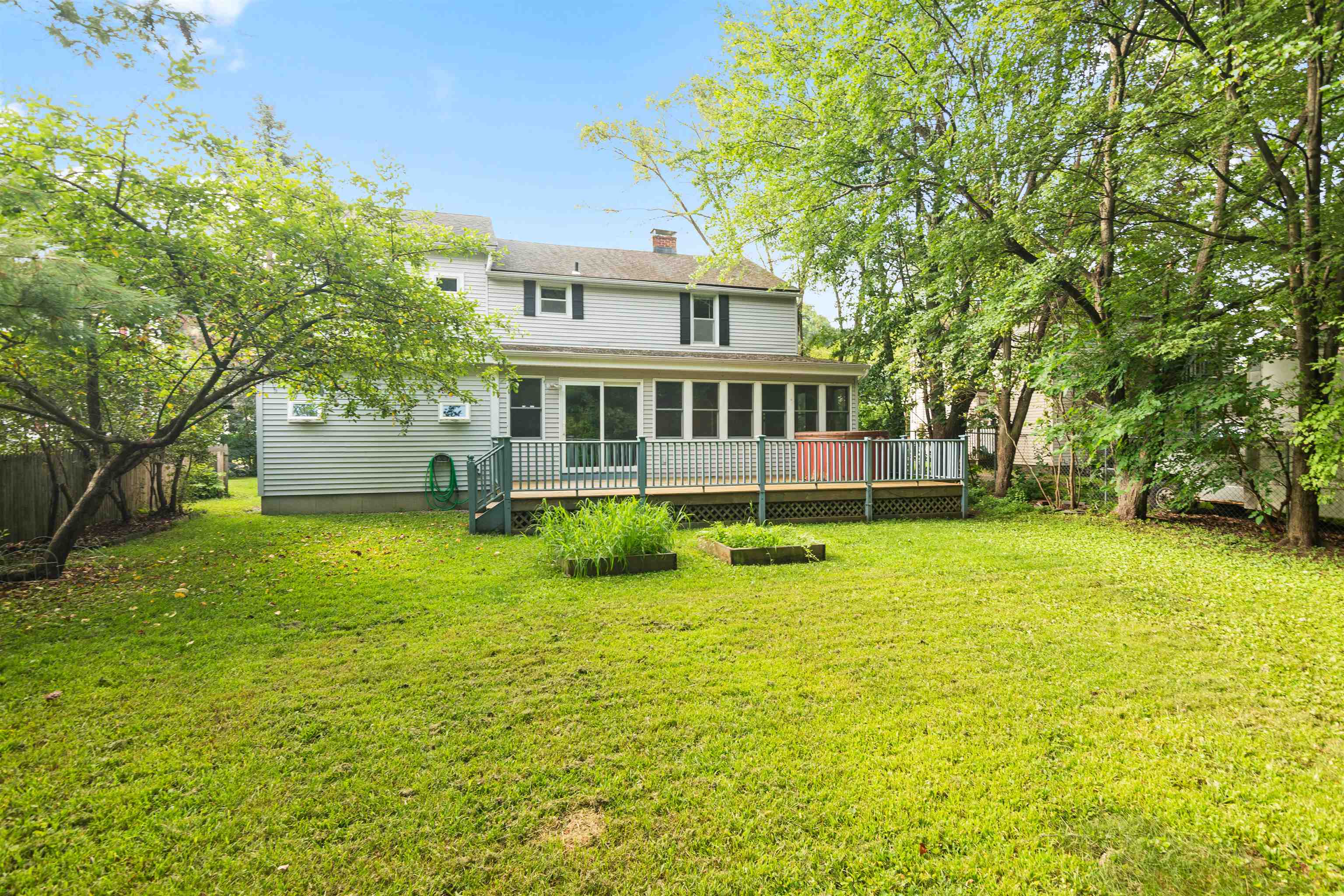 164 Woodbury Road