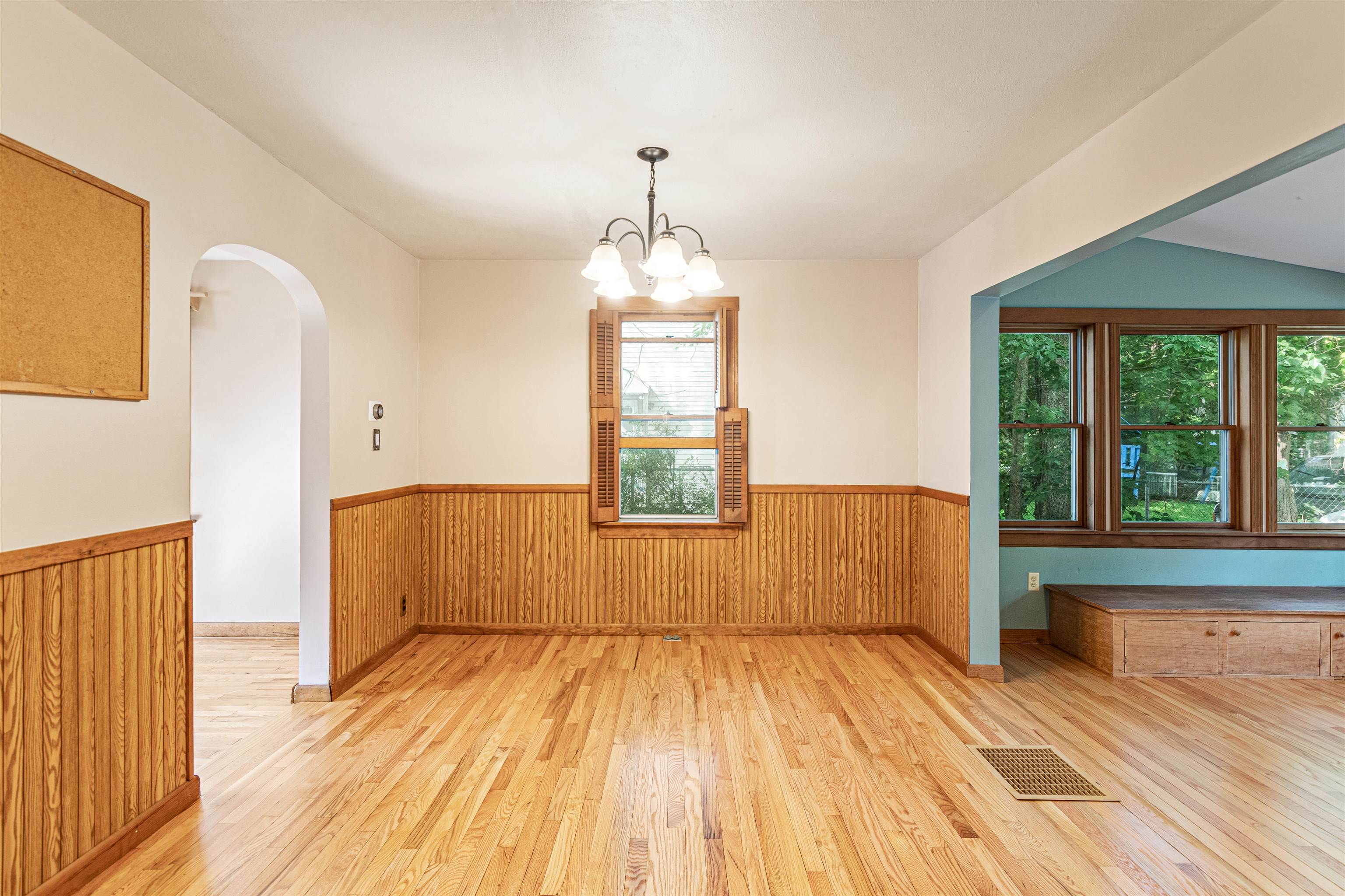 164 Woodbury Road