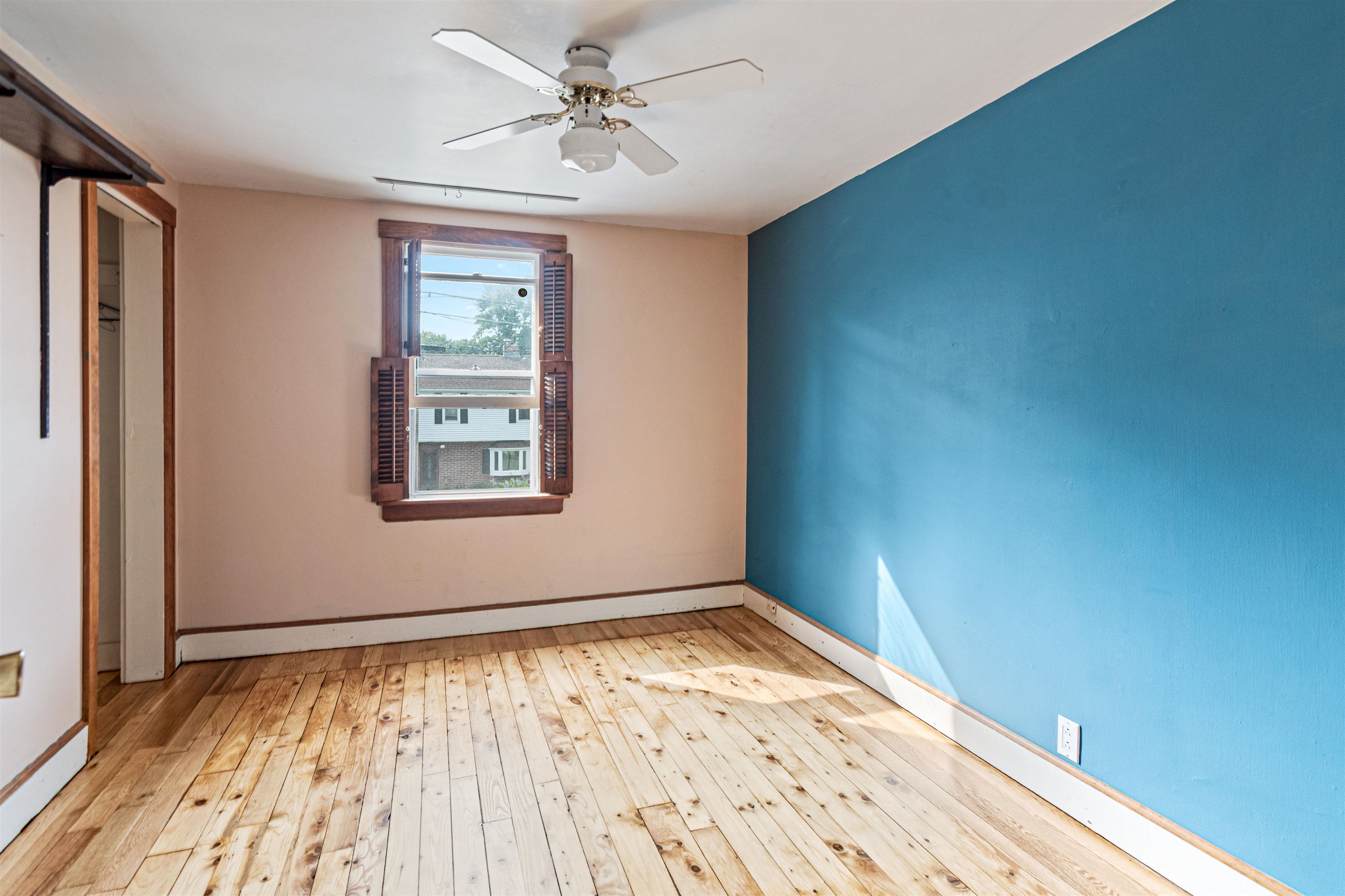164 Woodbury Road