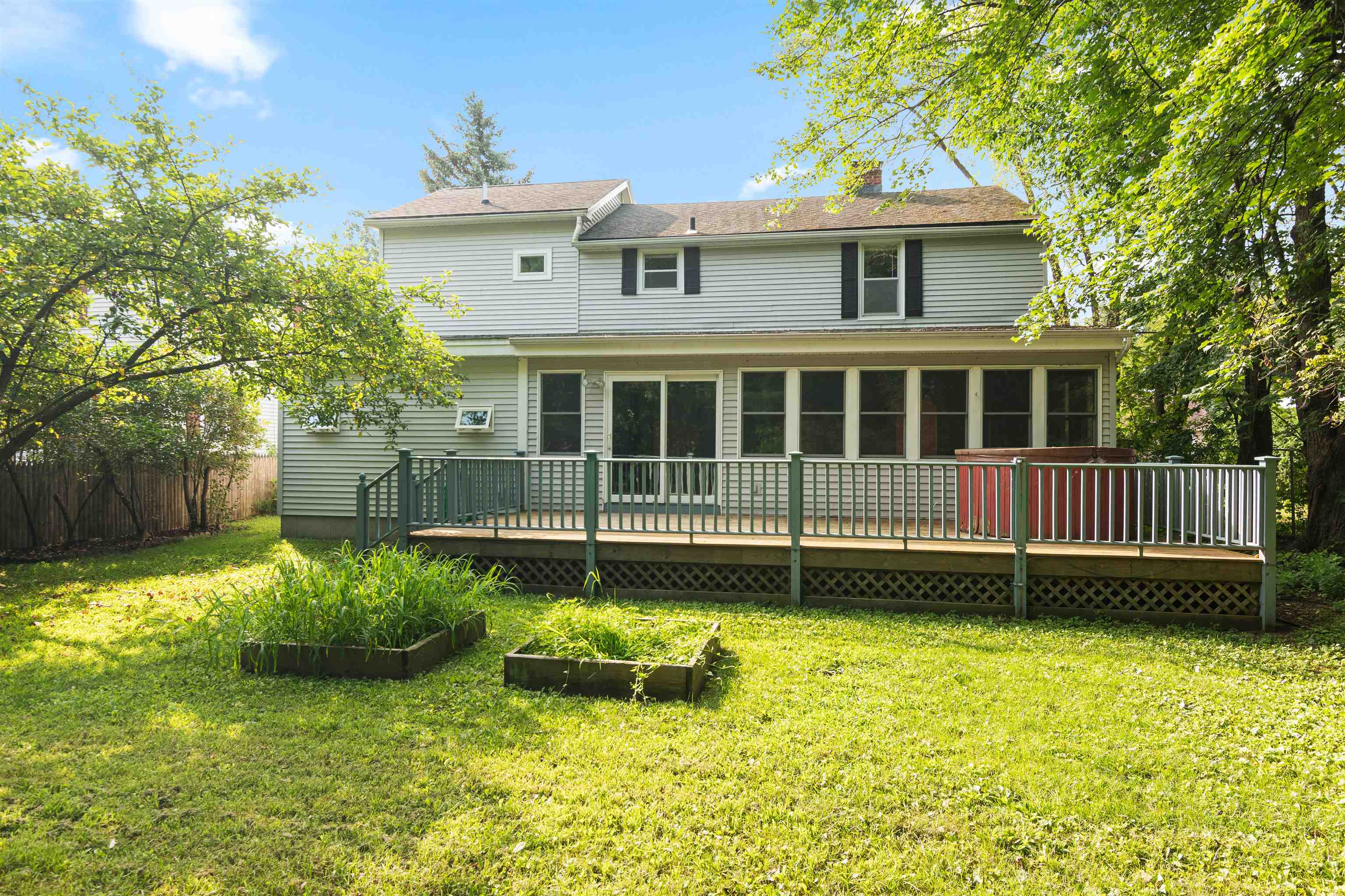 164 Woodbury Road
