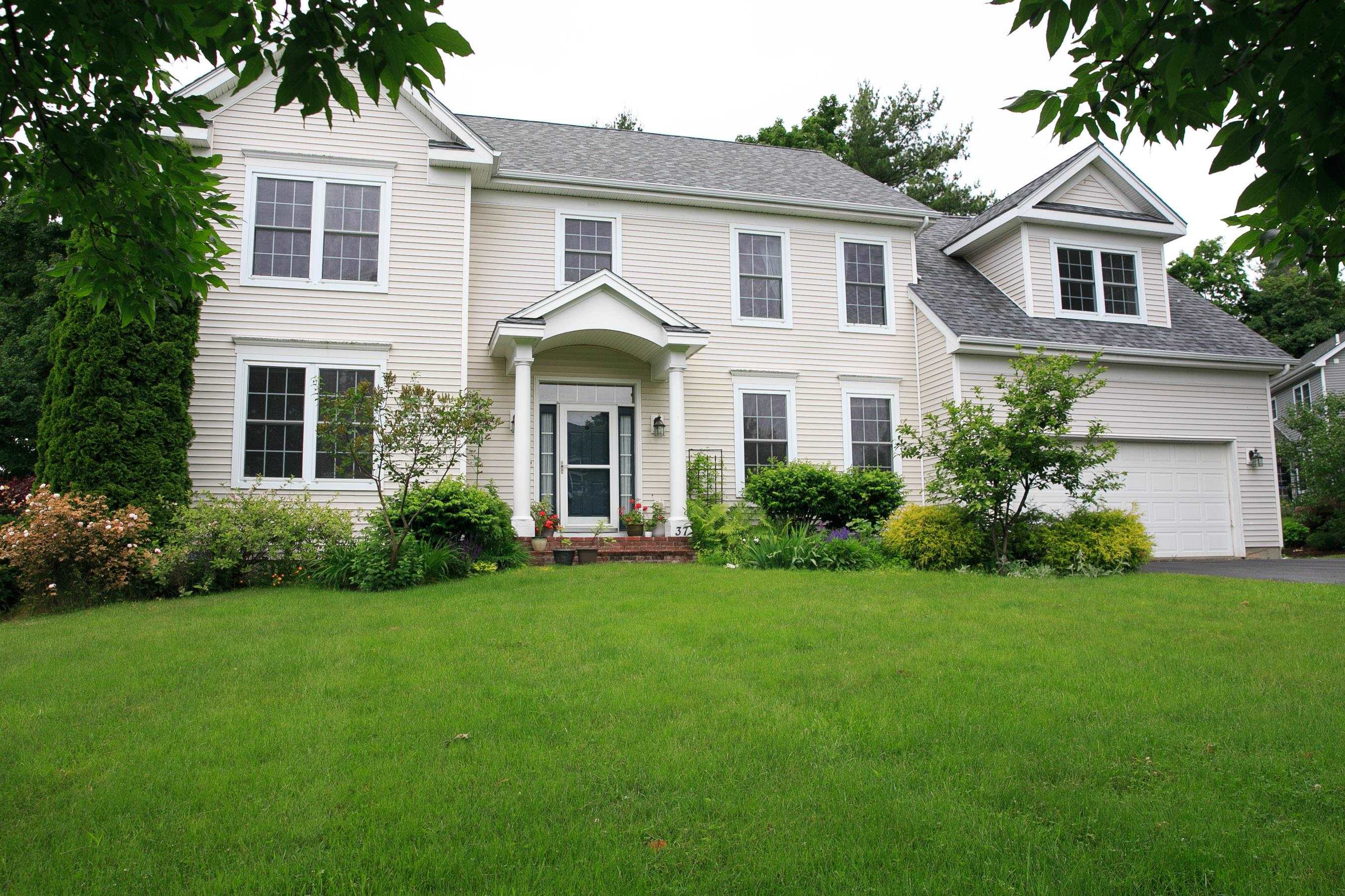 37 Ledge Drive