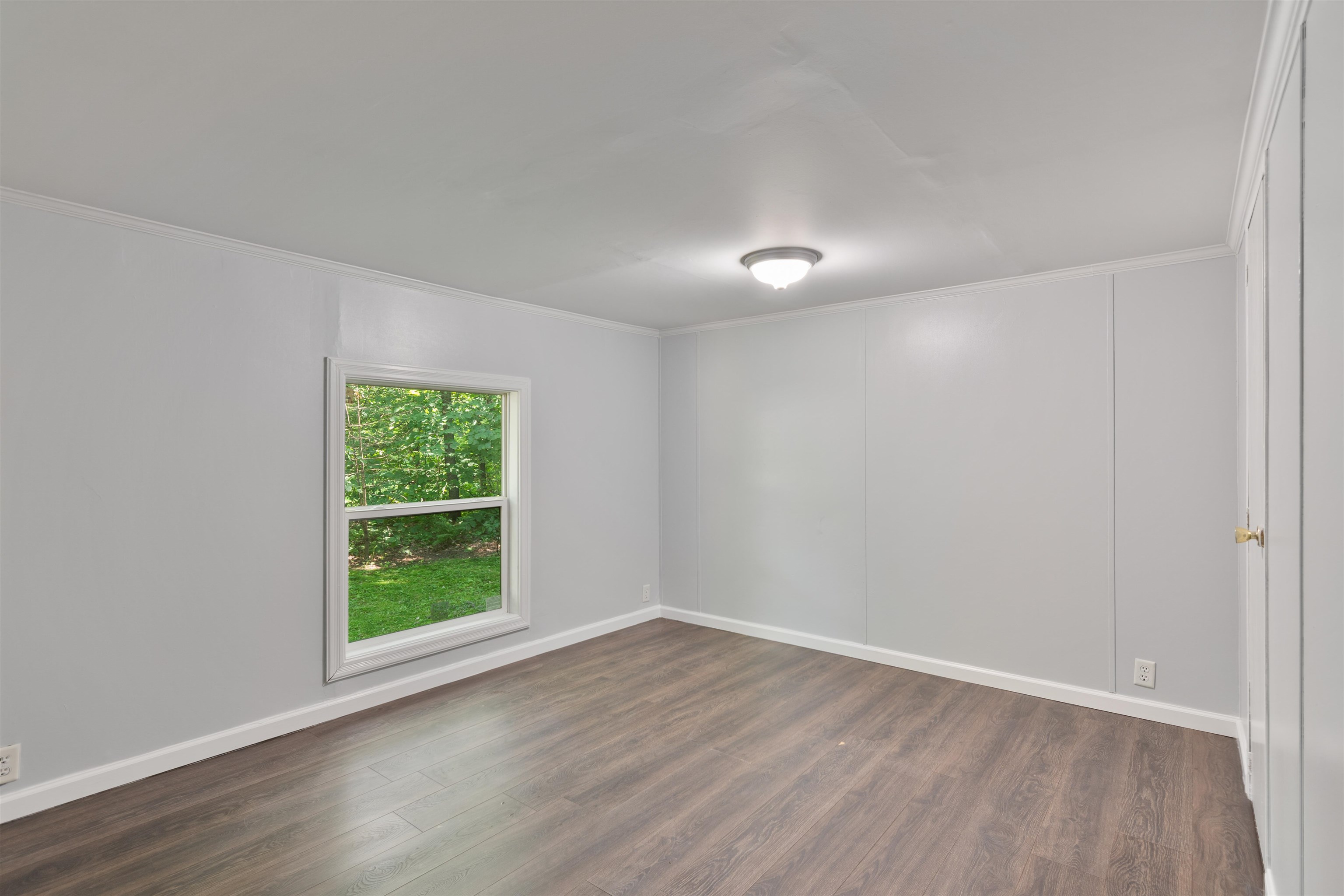 184 Waverly Circle
