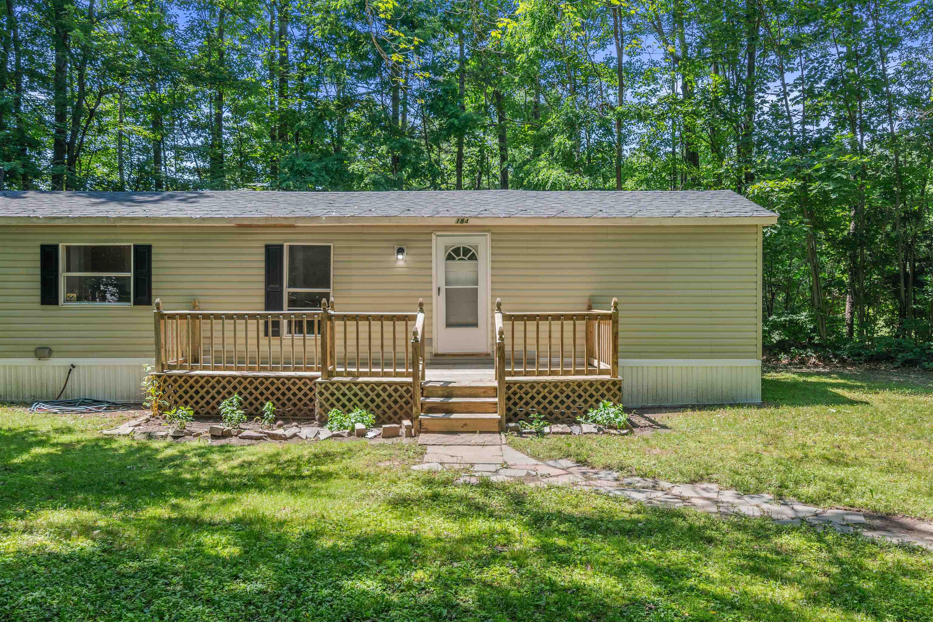184 Waverly Circle