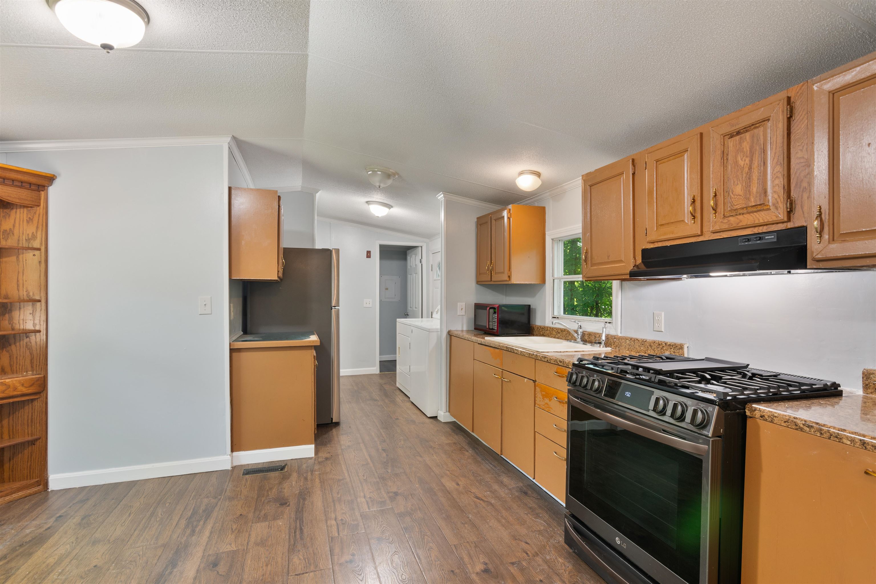 184 Waverly Circle
