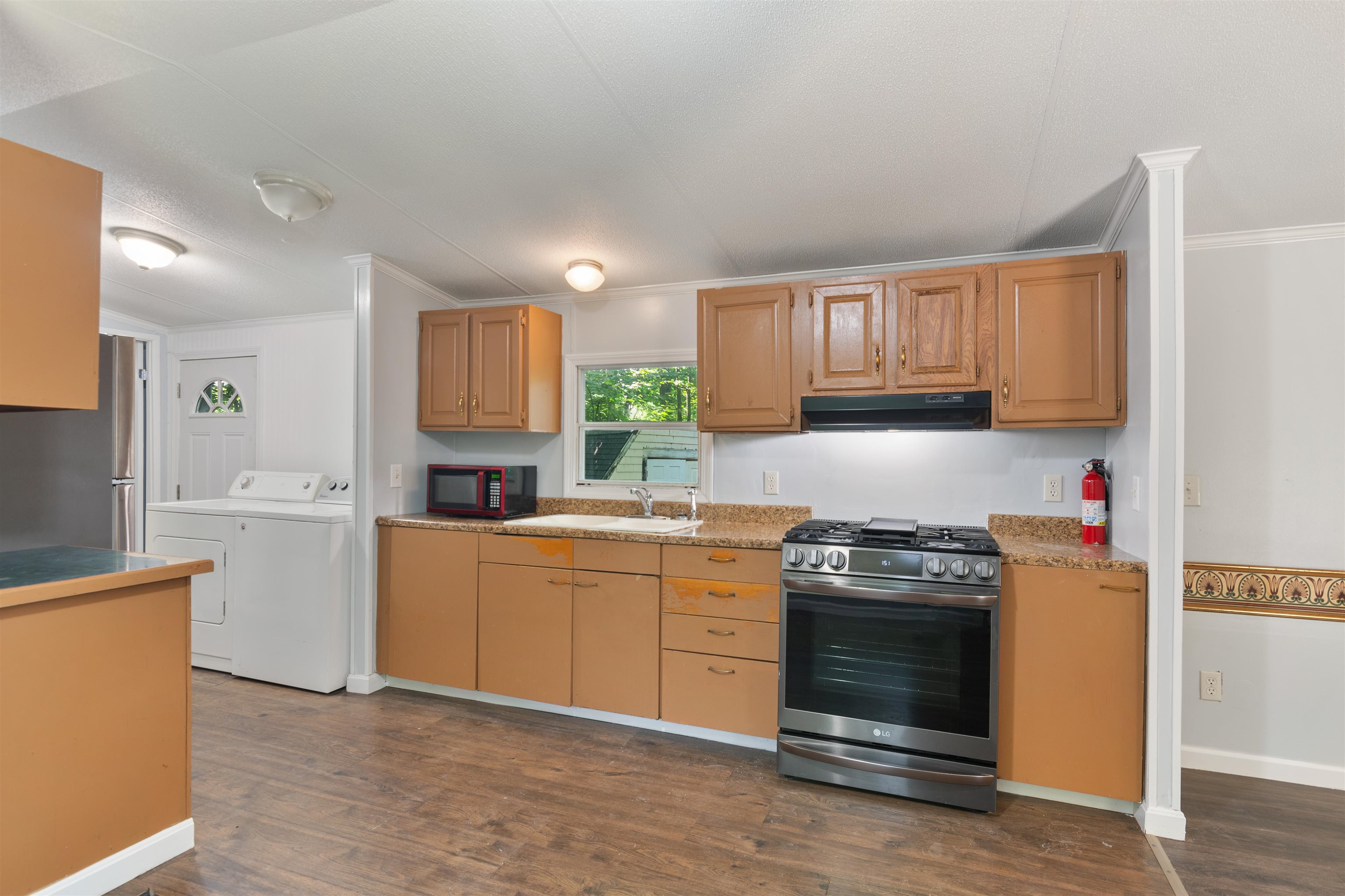184 Waverly Circle