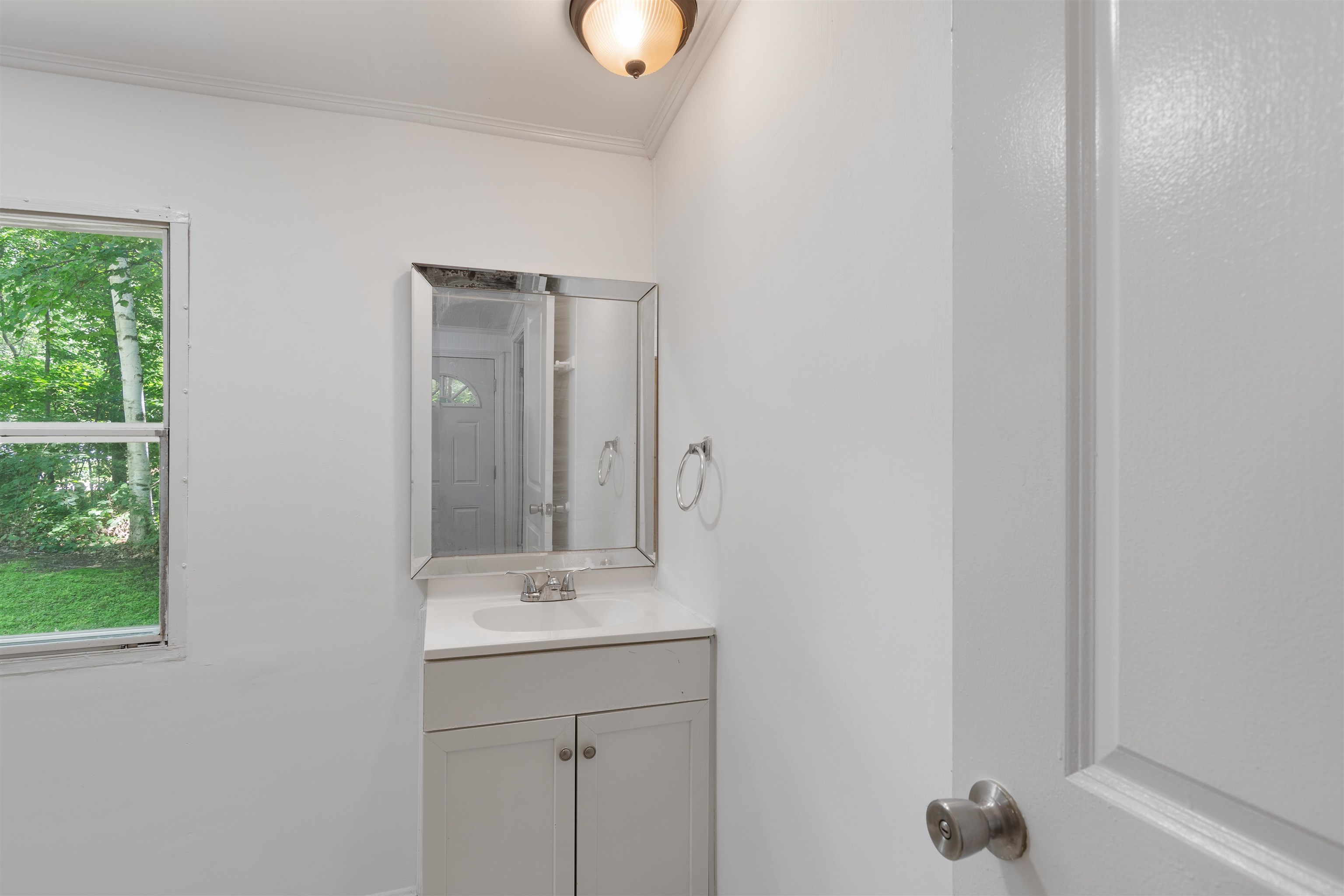 184 Waverly Circle