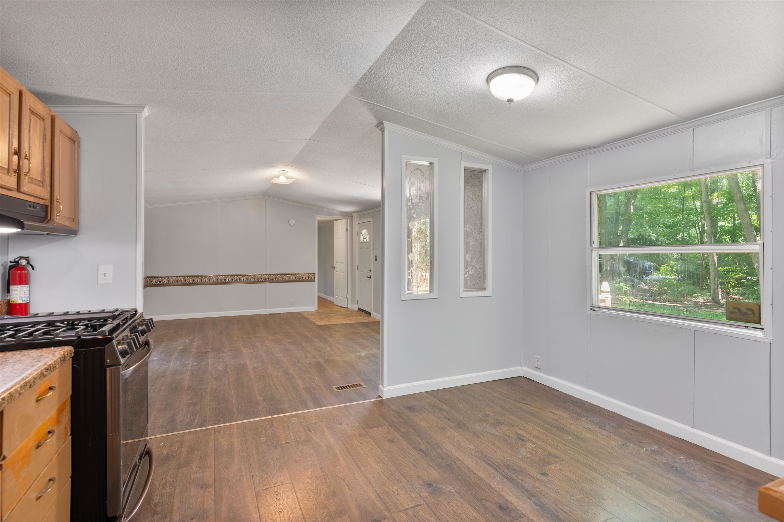 184 Waverly Circle