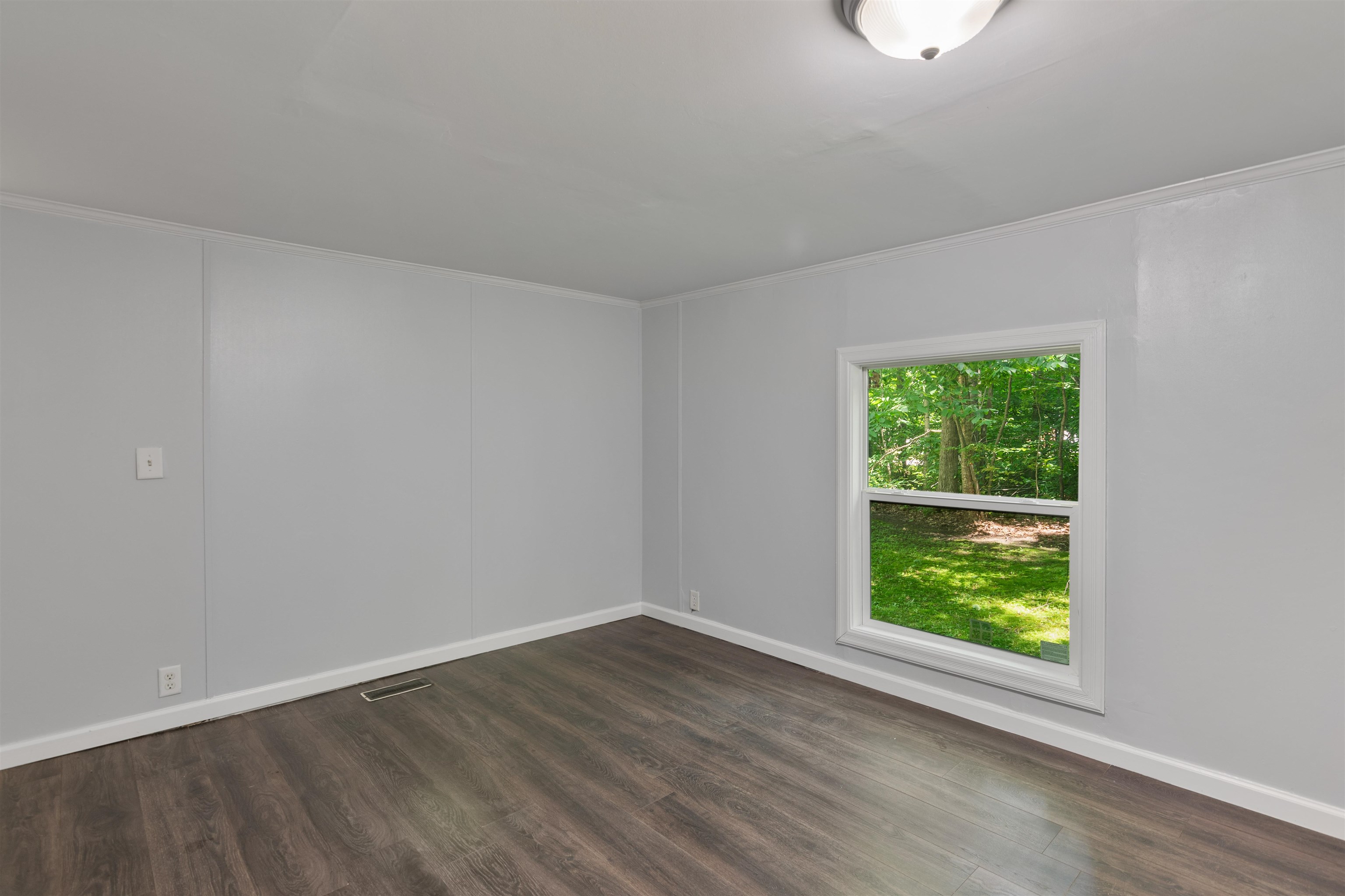 184 Waverly Circle