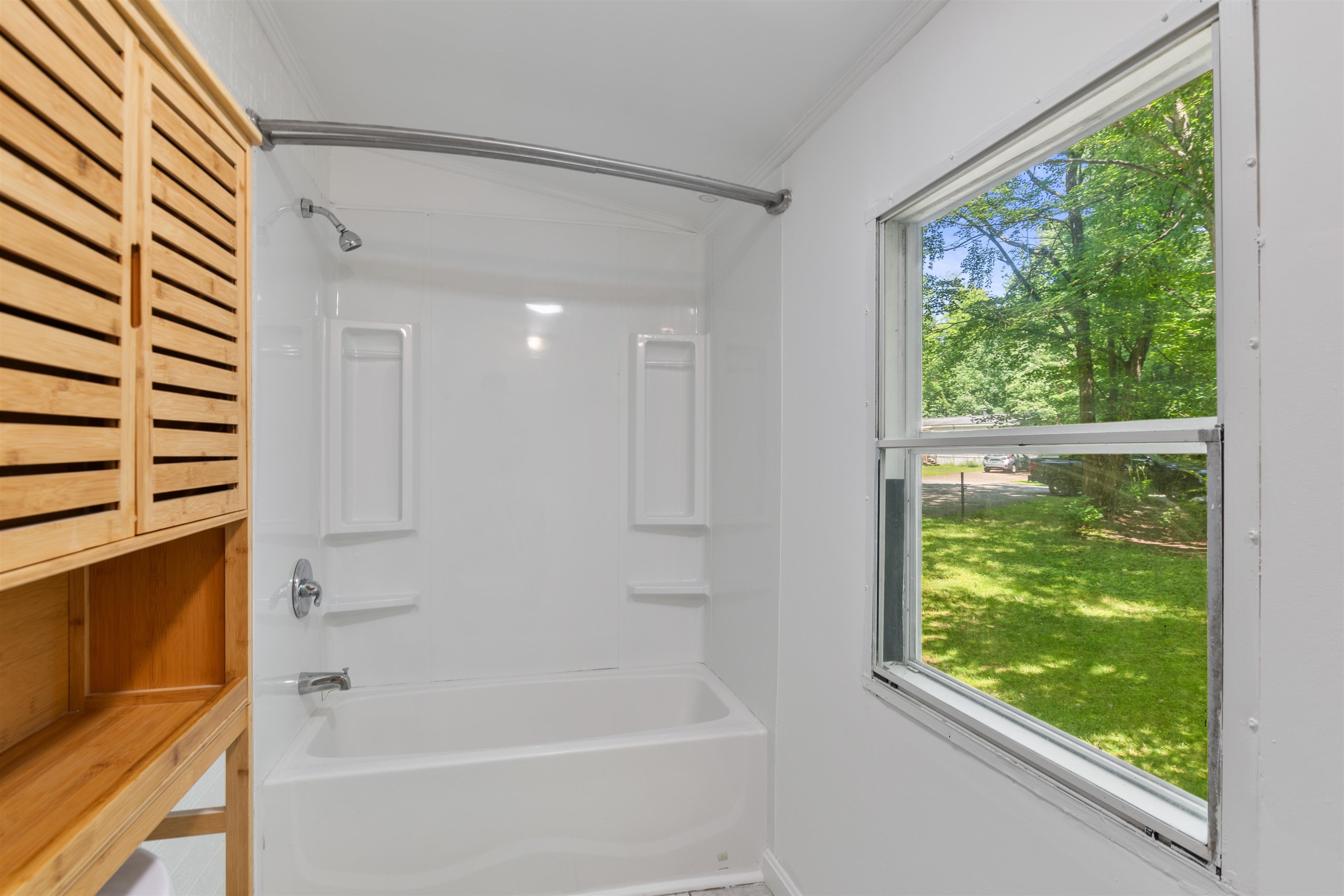 184 Waverly Circle