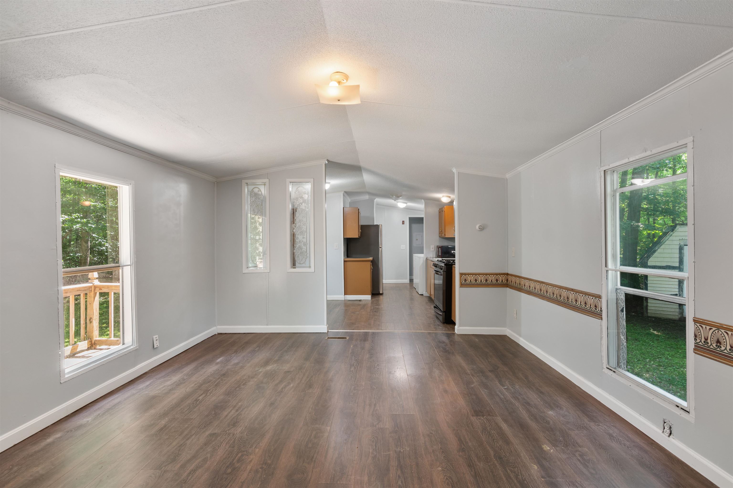 184 Waverly Circle