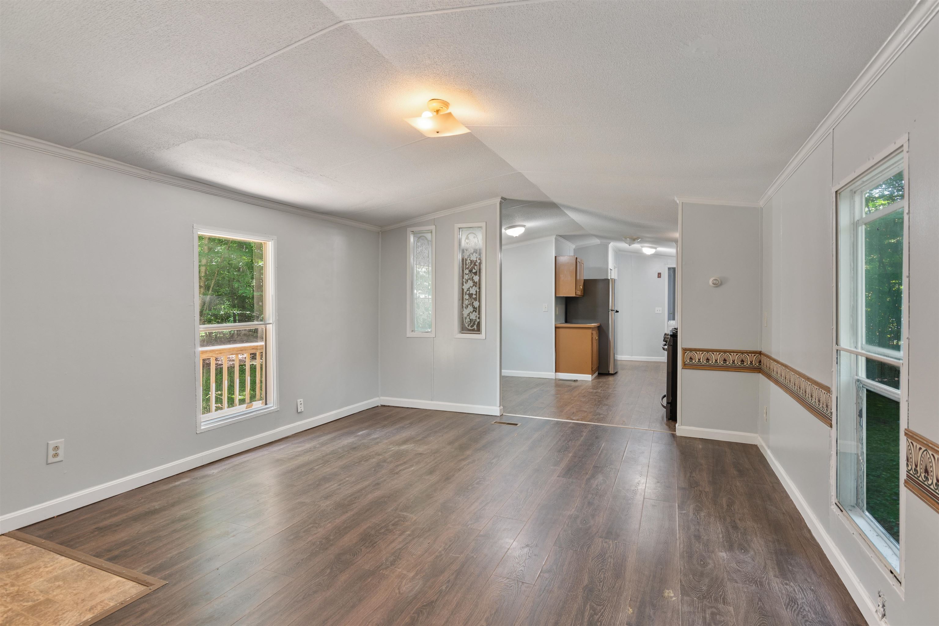 184 Waverly Circle