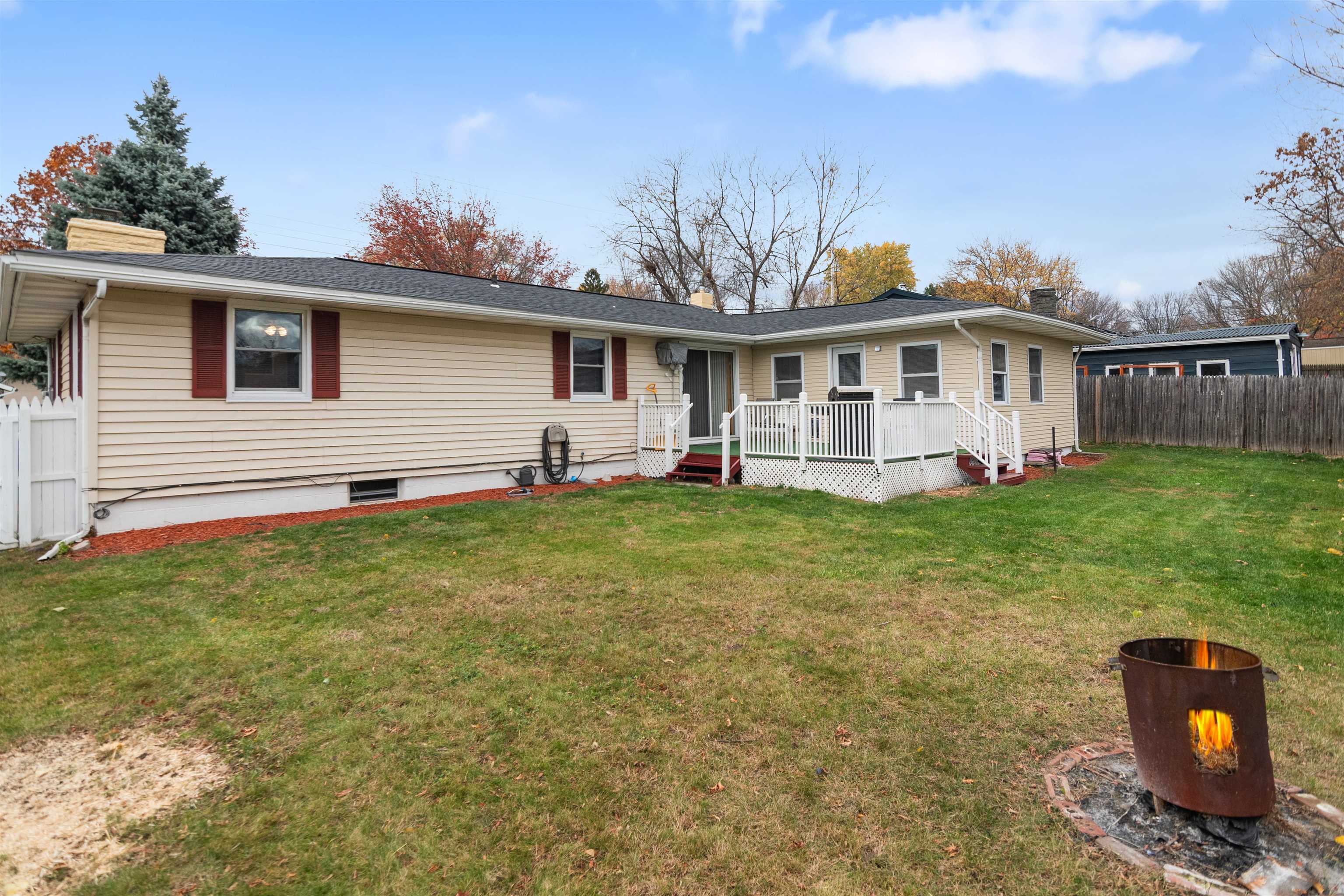 302 Lafountain Street