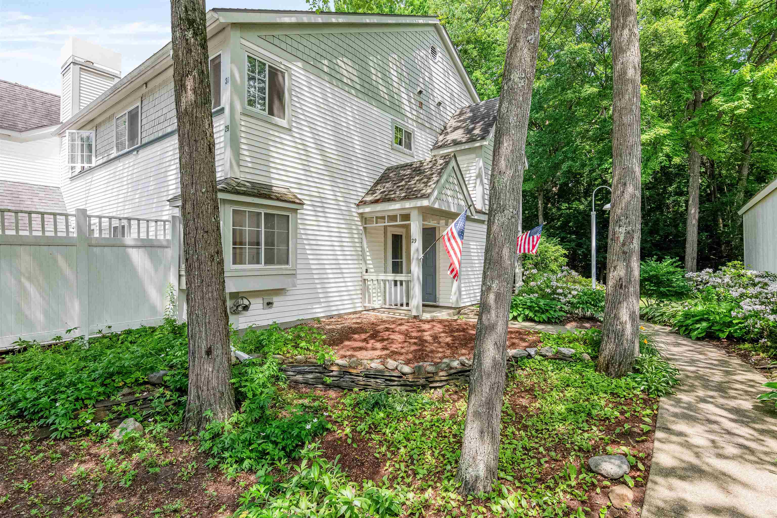 29 Winding Brook Drive