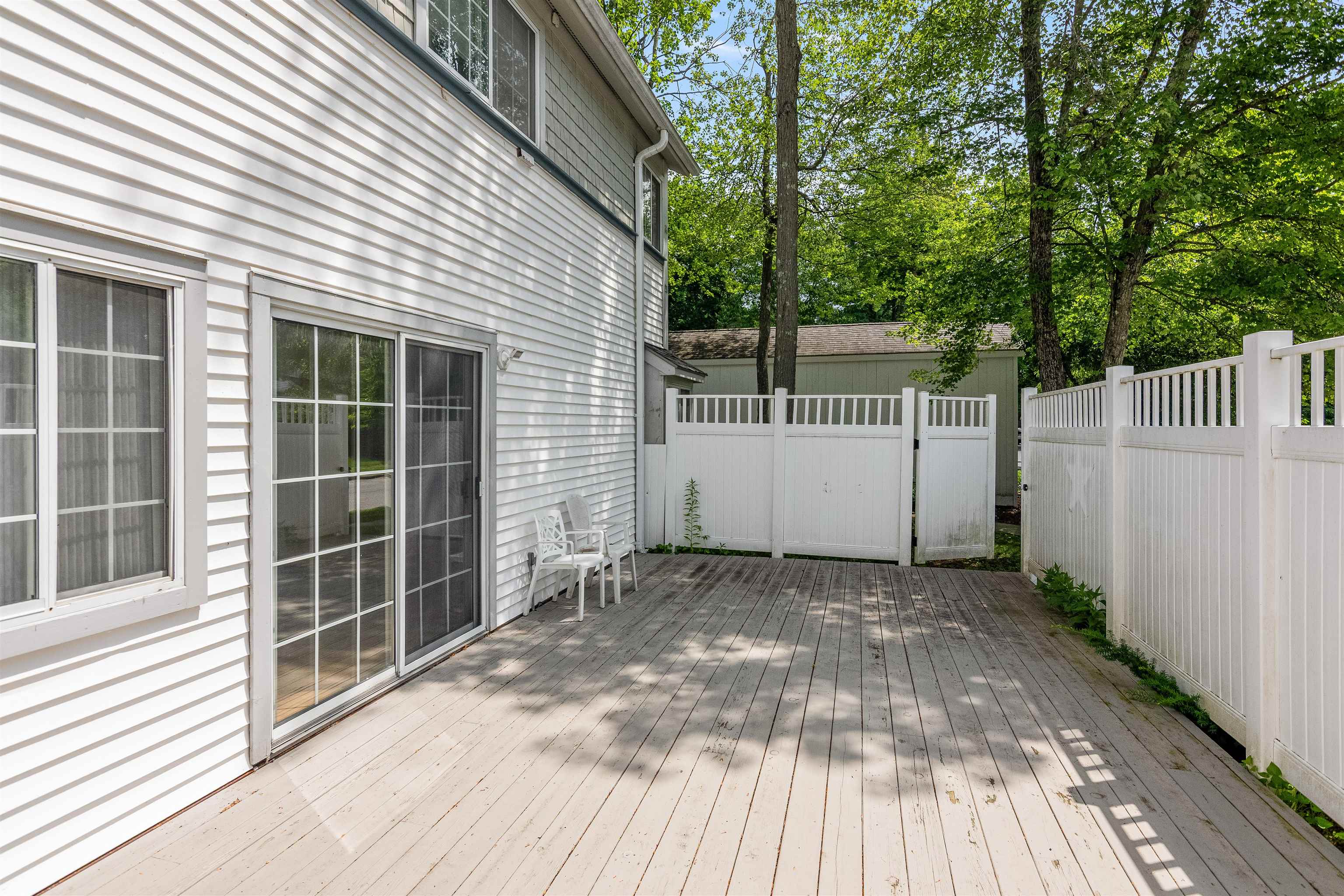 29 Winding Brook Drive