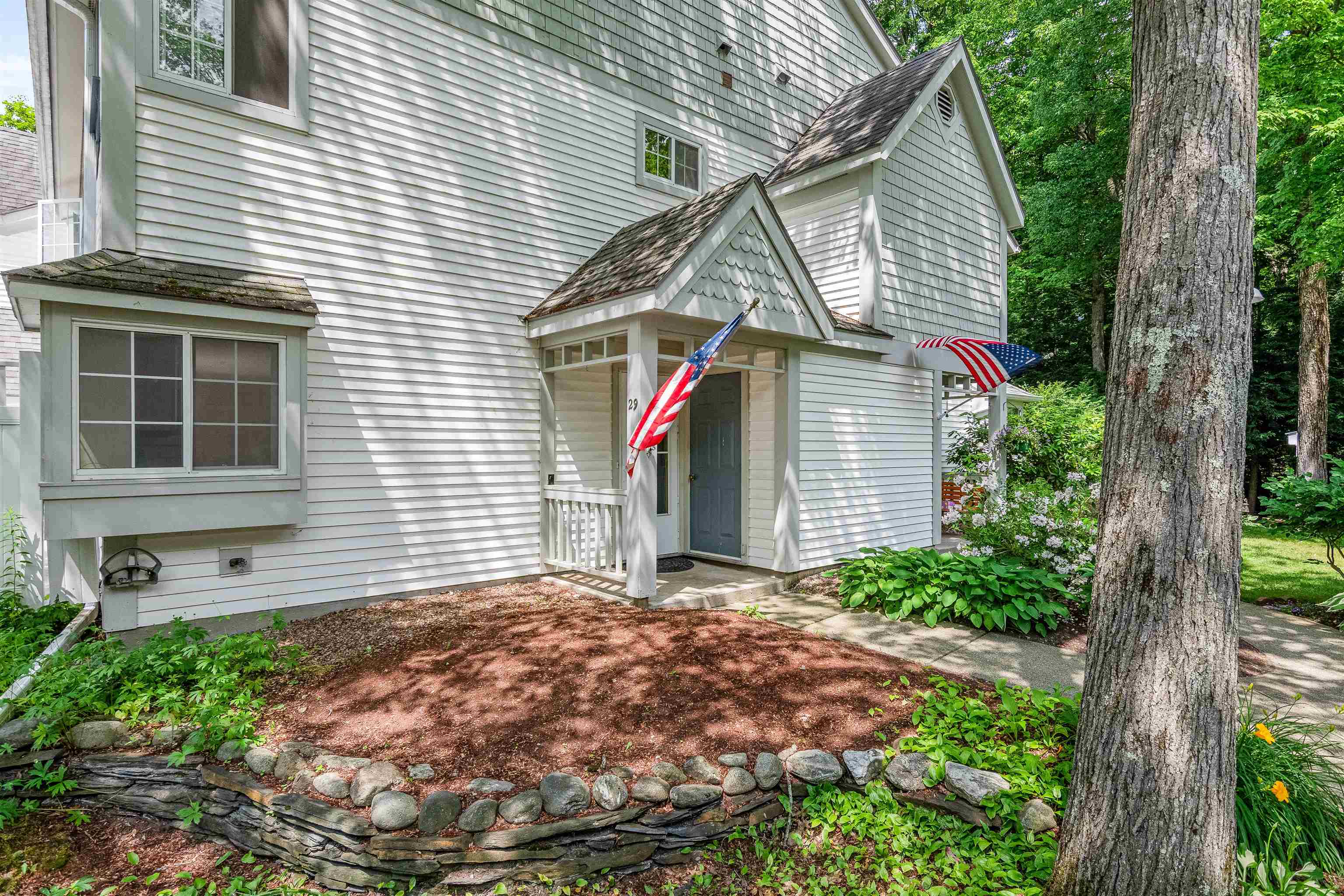 29 Winding Brook Drive