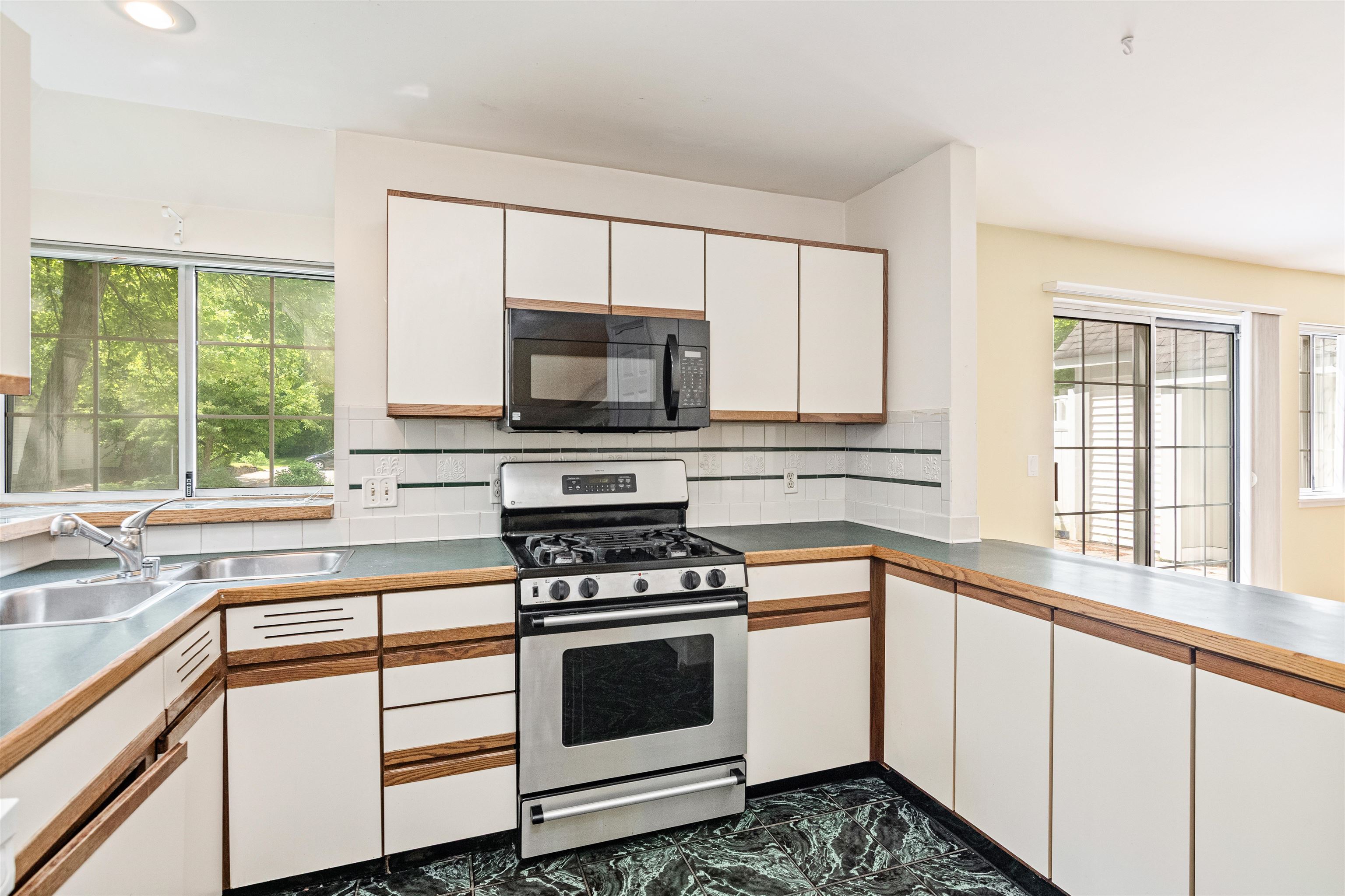 29 Winding Brook Drive