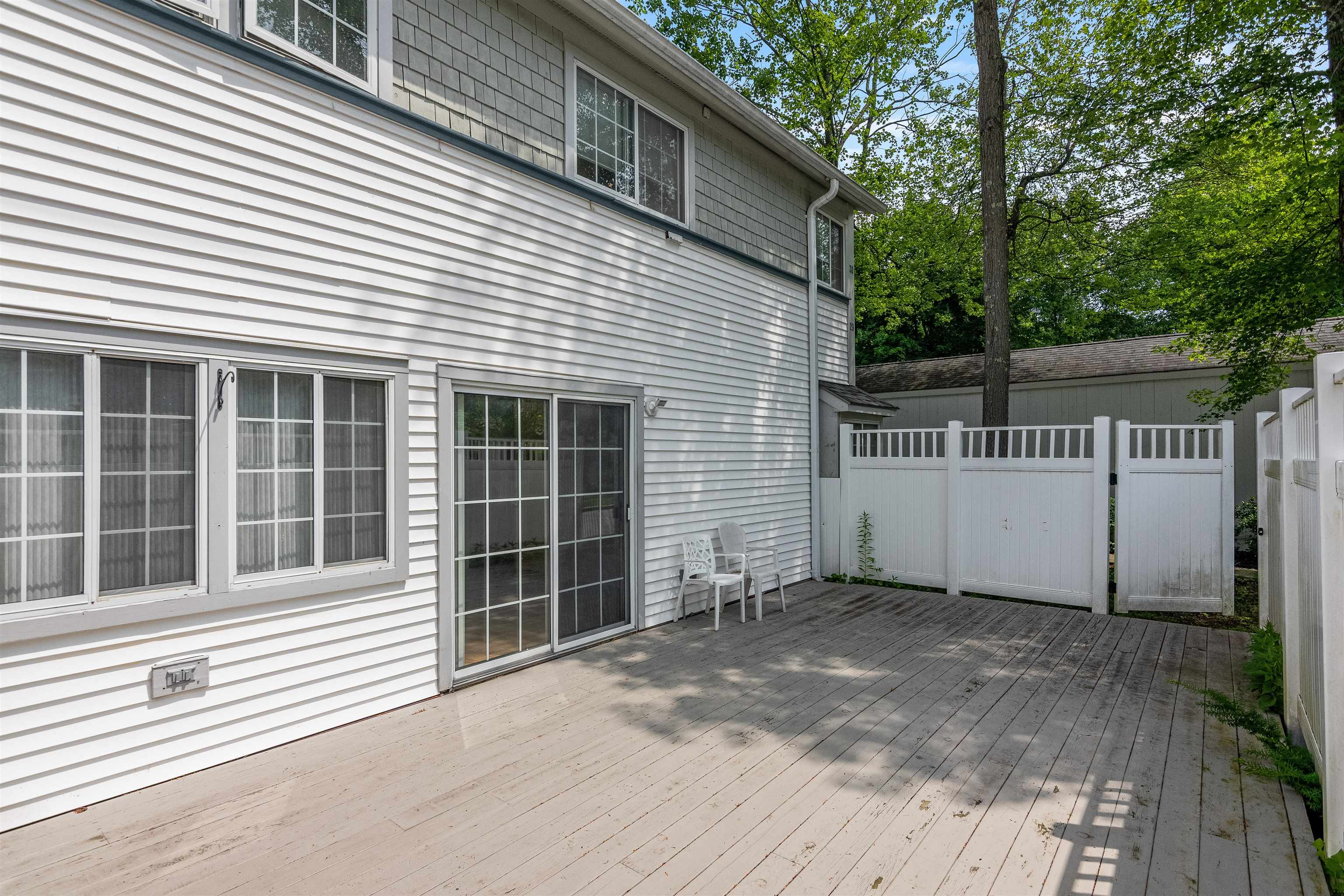 29 Winding Brook Drive