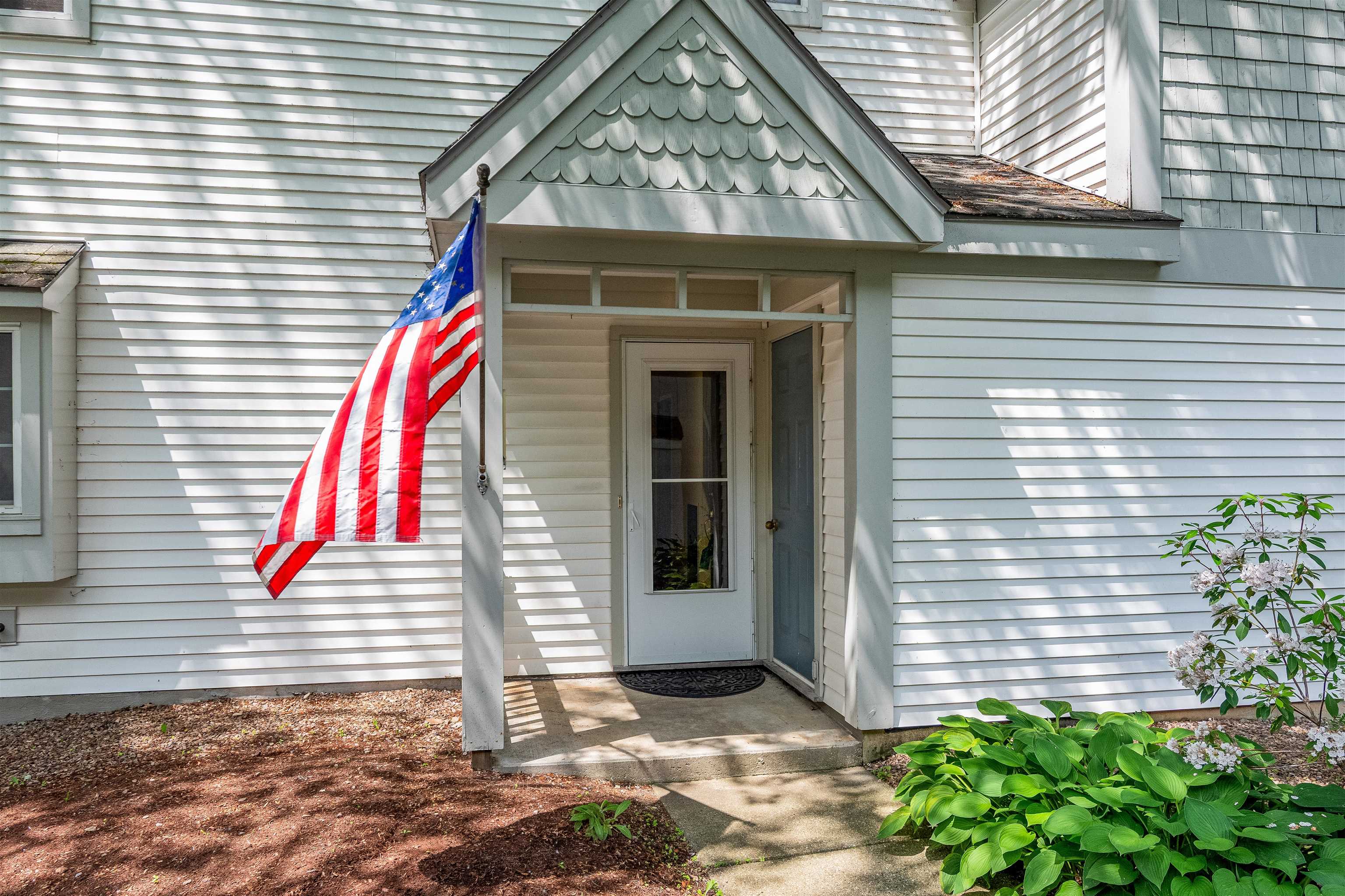 29 Winding Brook Drive