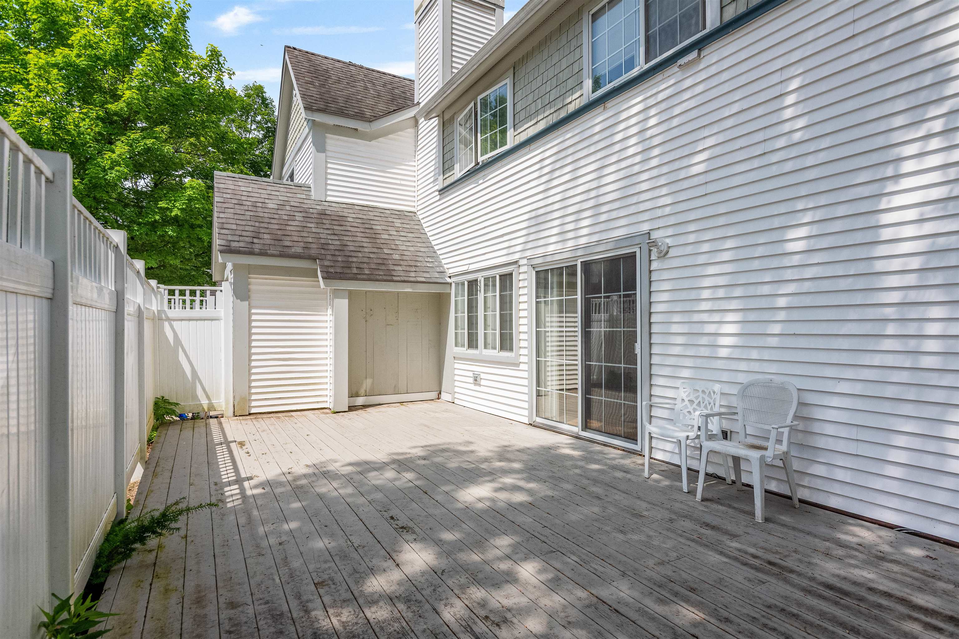 29 Winding Brook Drive