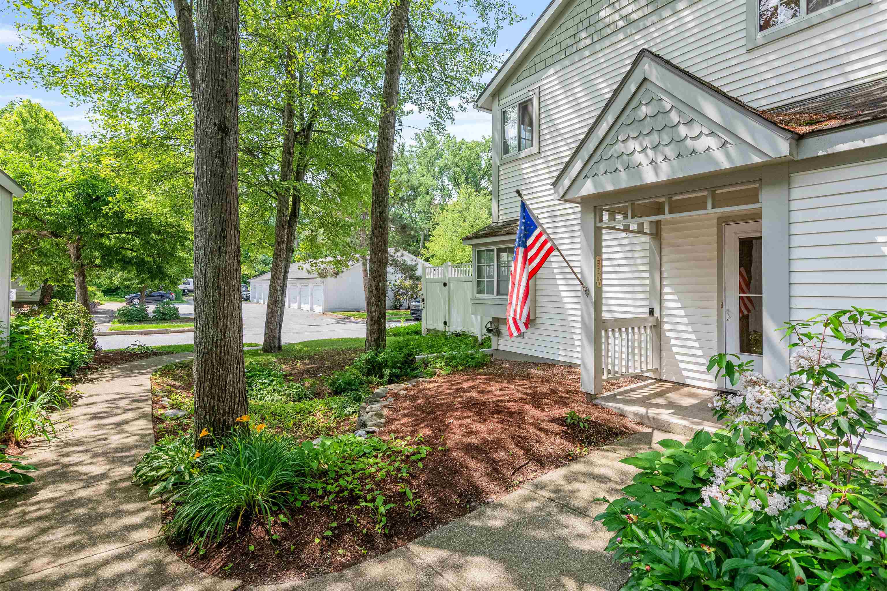 29 Winding Brook Drive