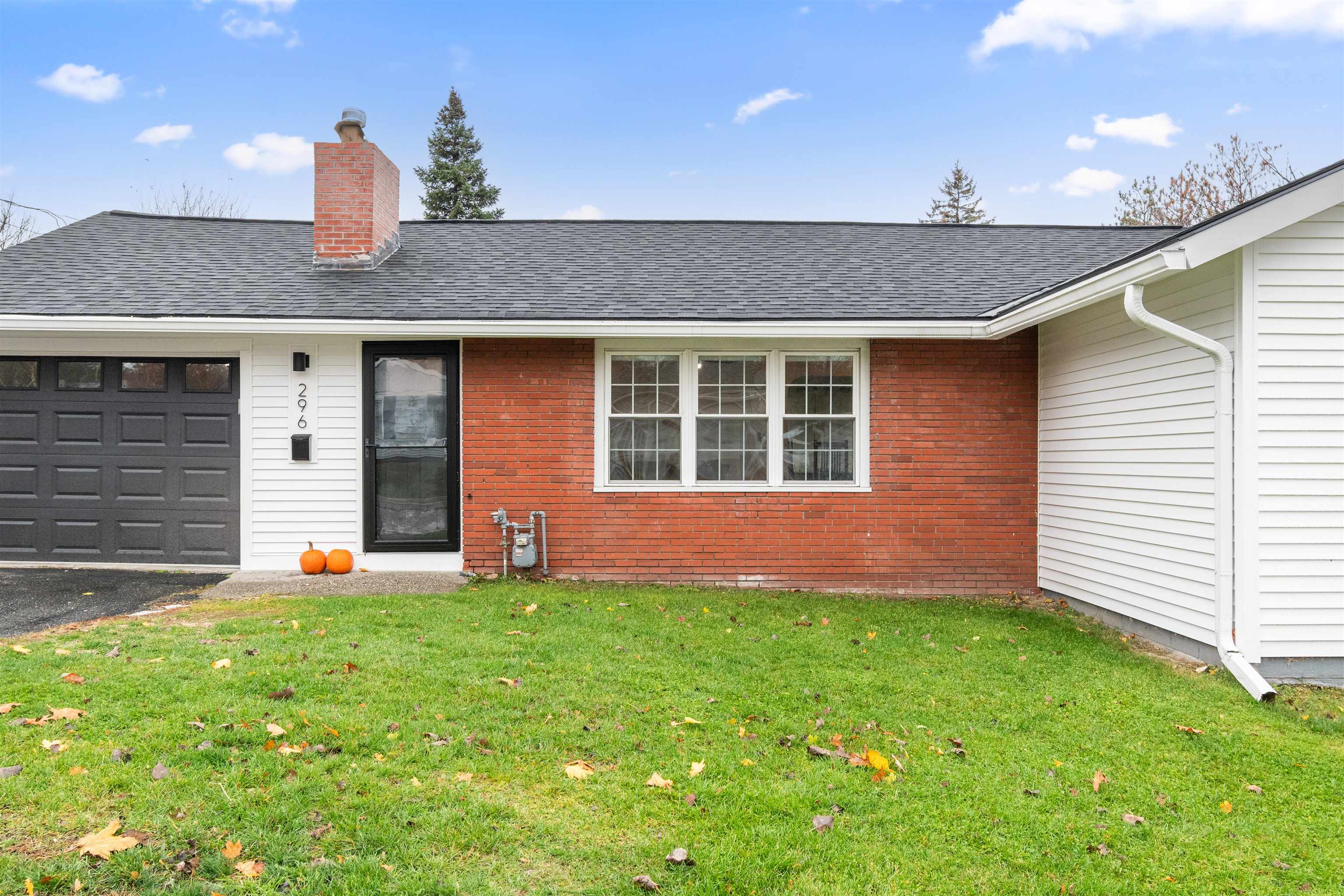 296 Lafountain Street