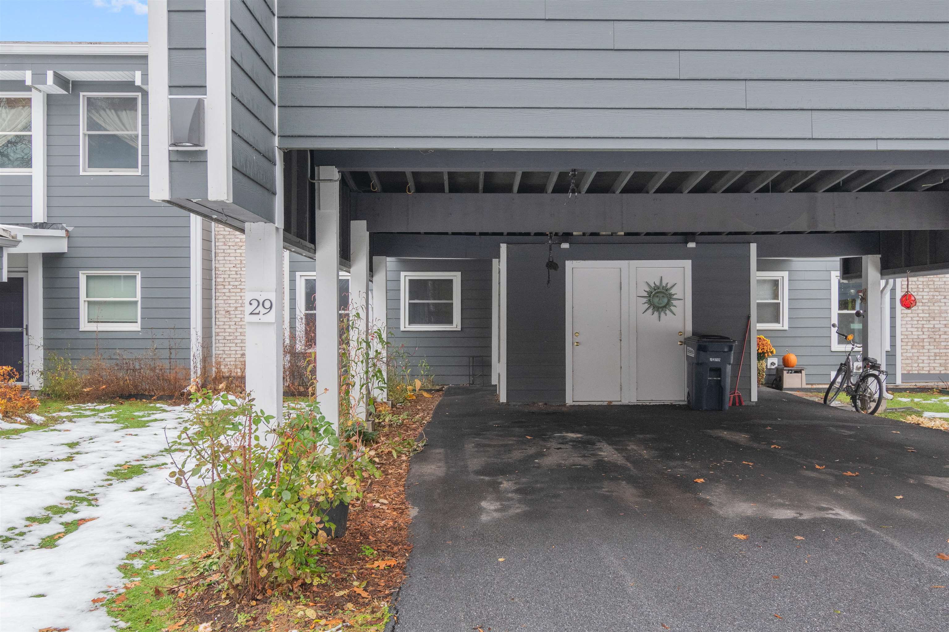 8 Timber Lane Unit: 29