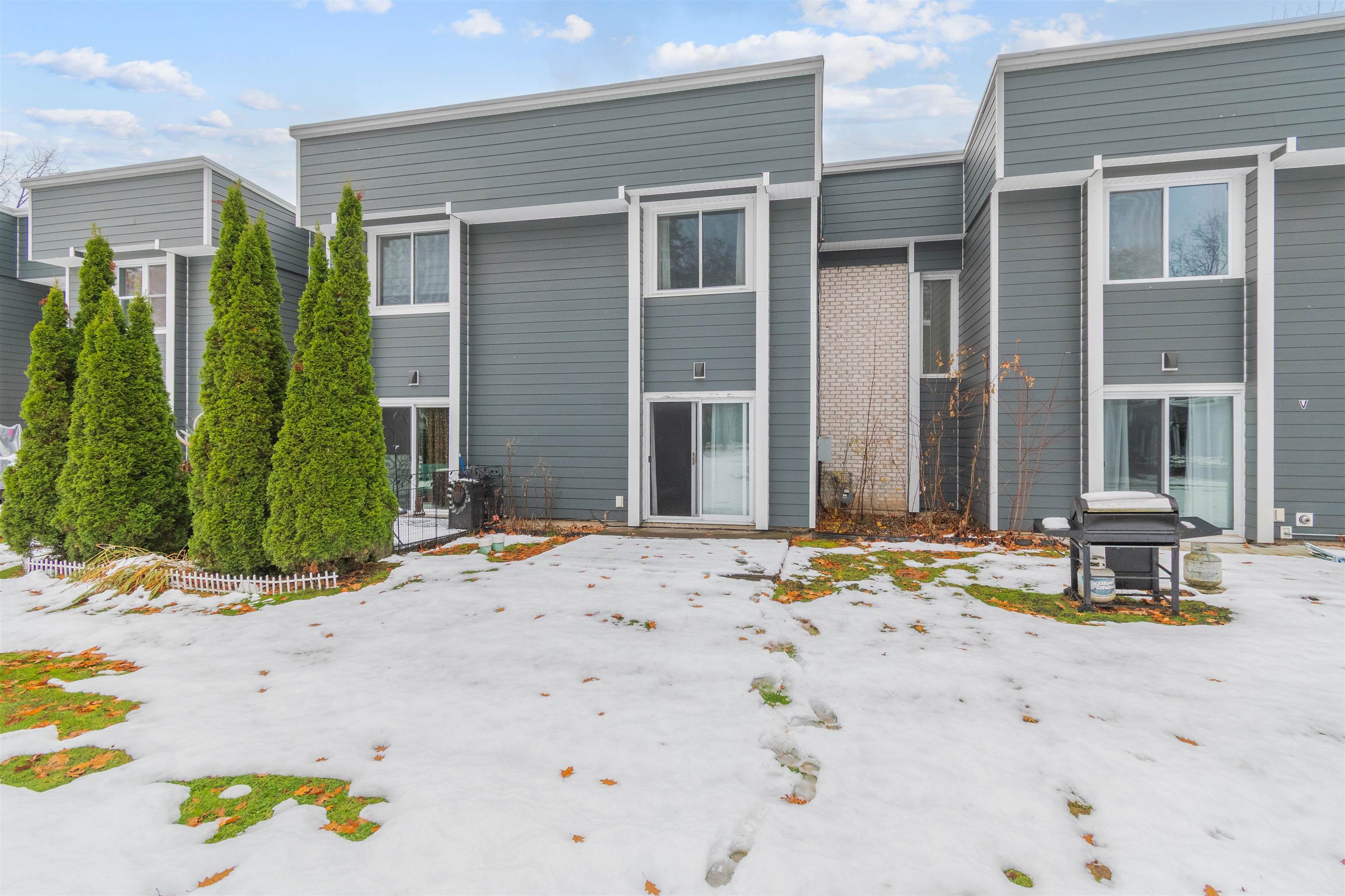 8 Timber Lane Unit: 29
