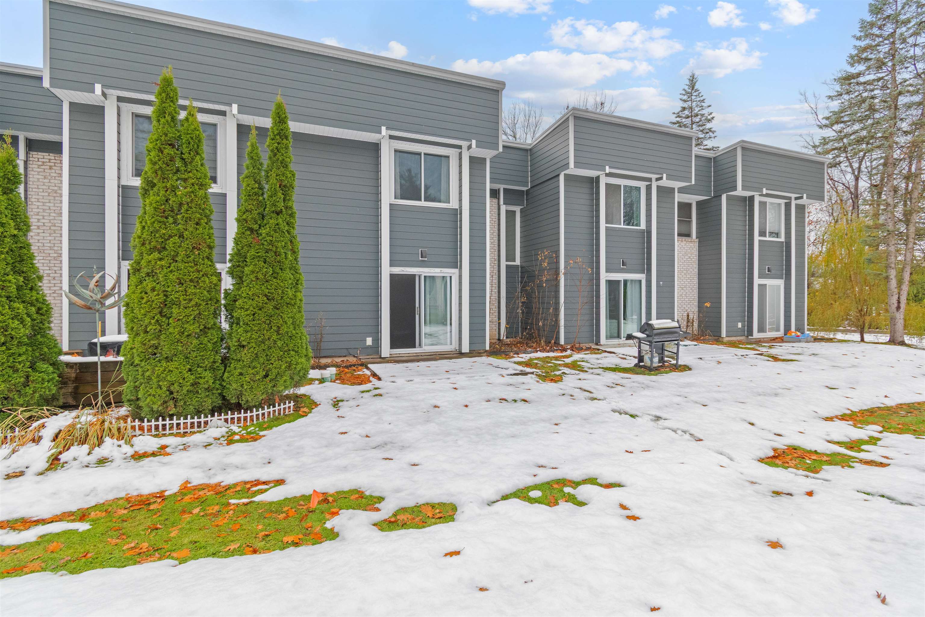 8 Timber Lane Unit: 29