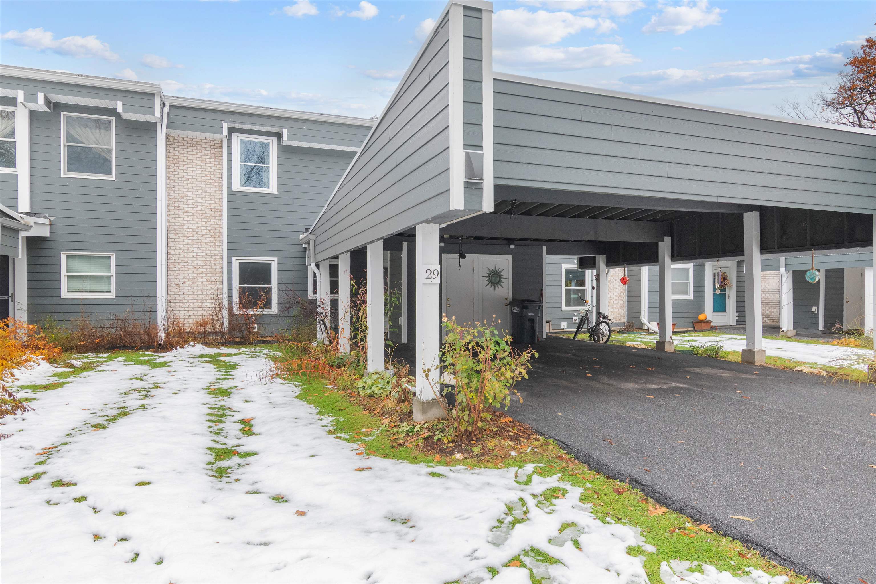 8 Timber Lane Unit: 29