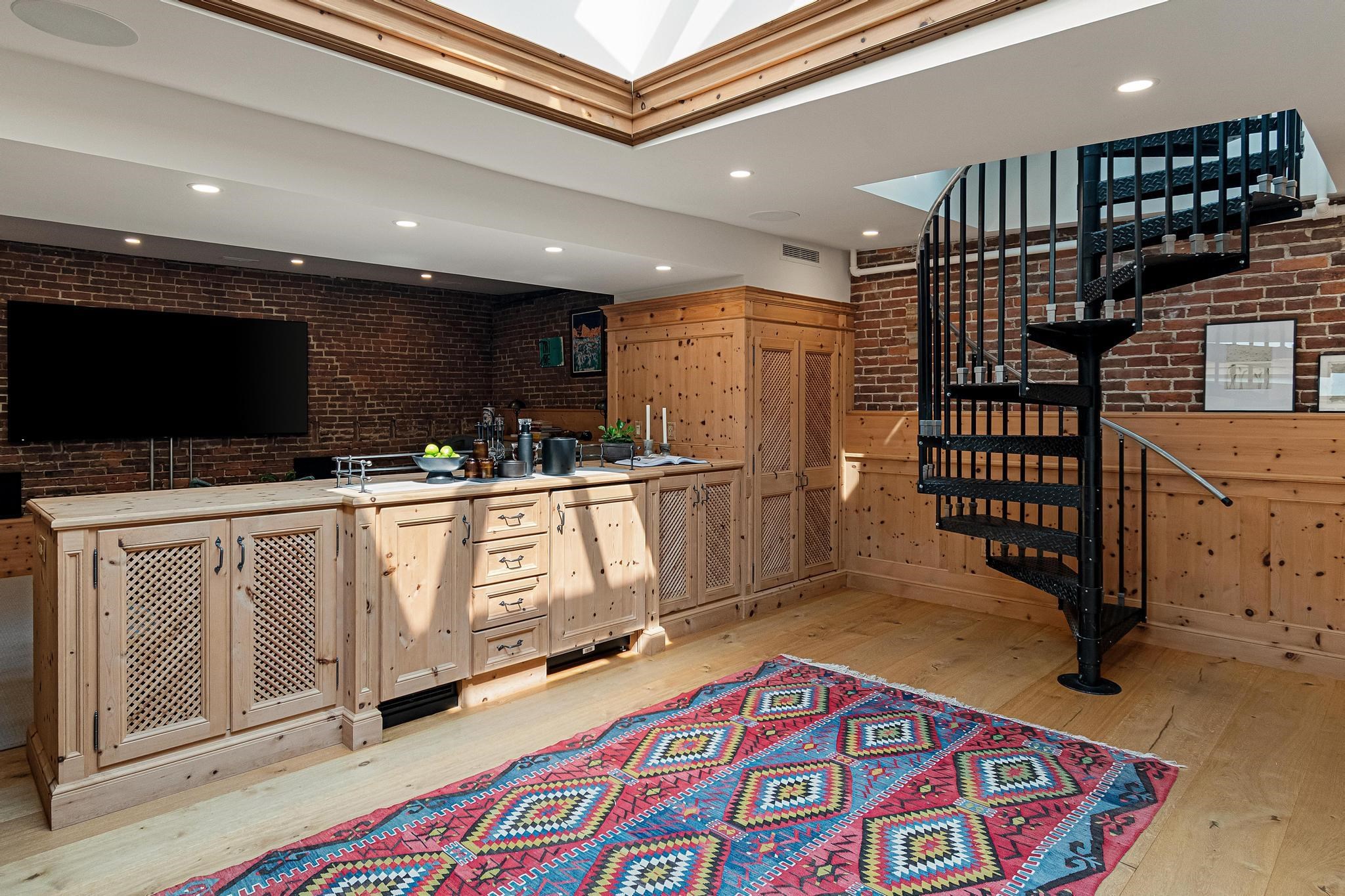 94 Church Street Unit: B