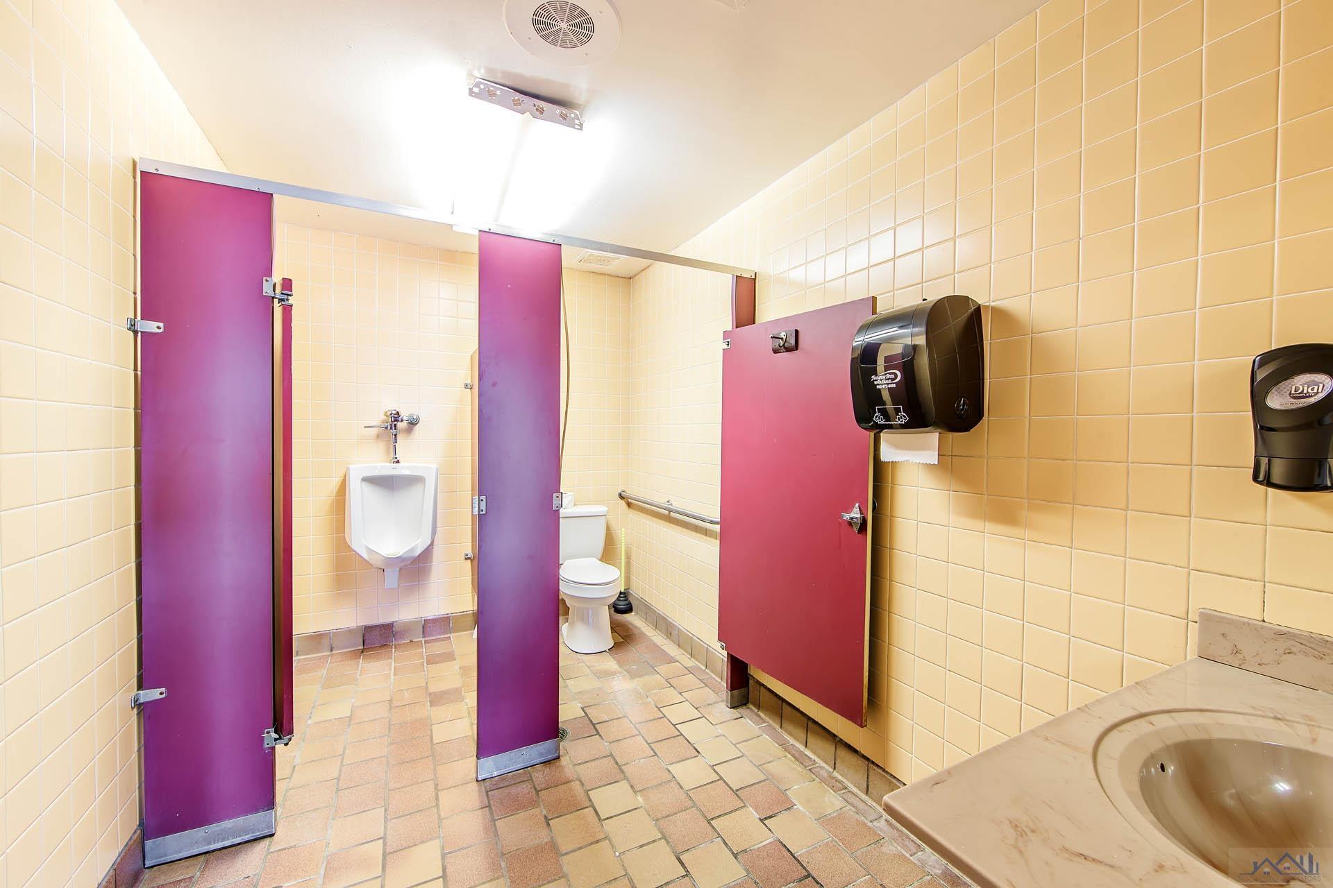 1506 Martin Luther King Blvd