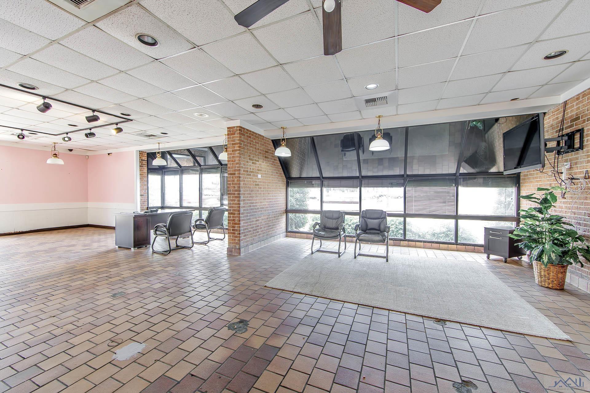 1506 Martin Luther King Blvd