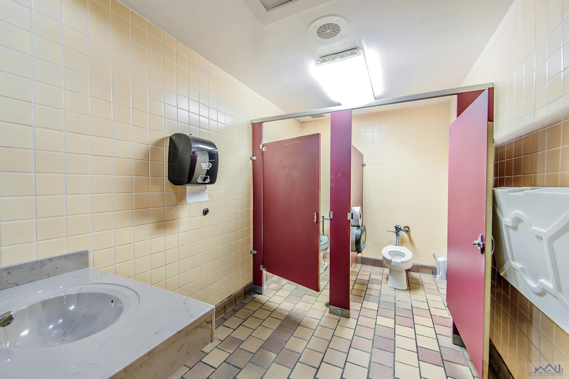 1506 Martin Luther King Blvd