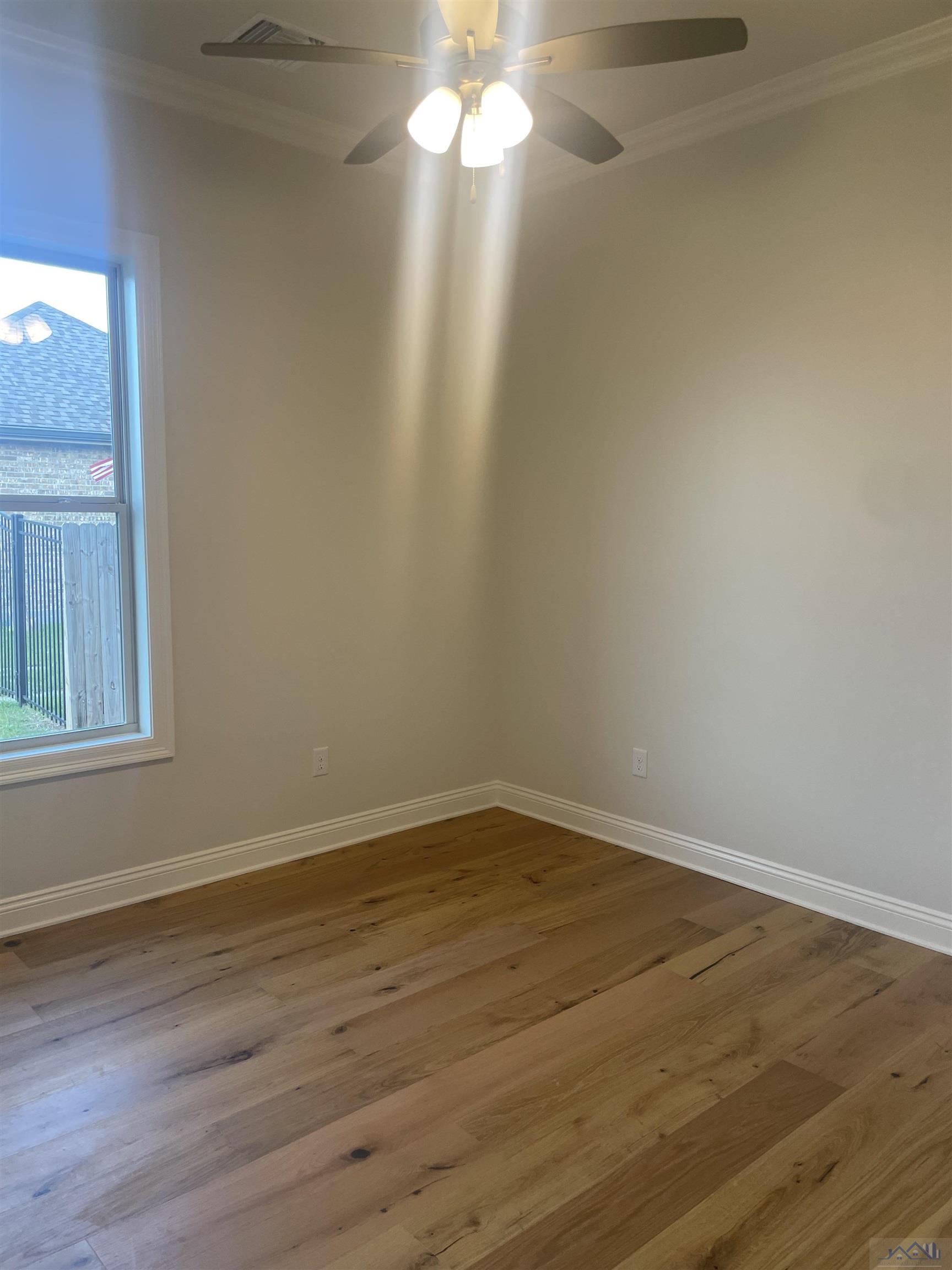 351 Ravensaide Drive