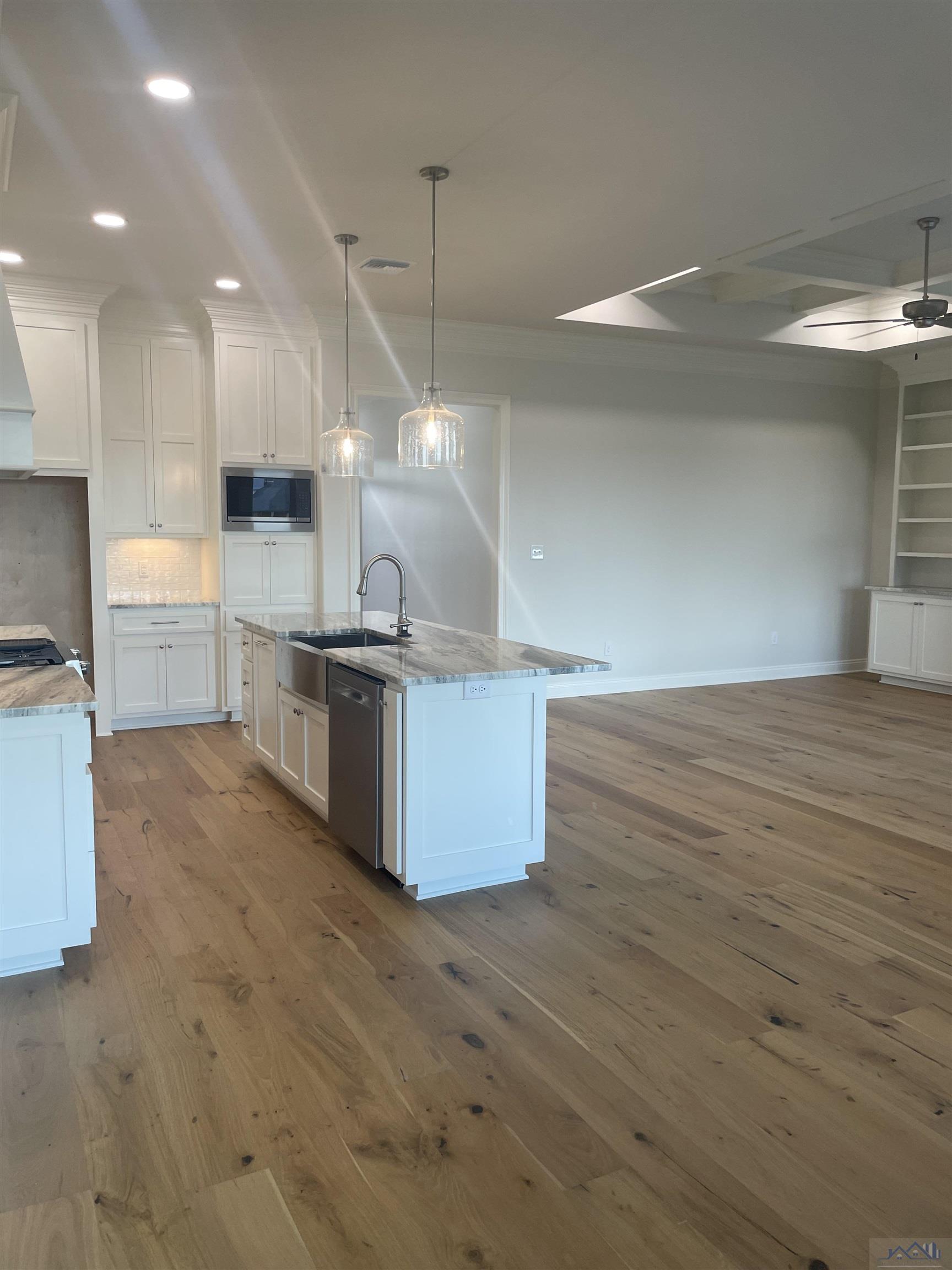 351 Ravensaide Drive